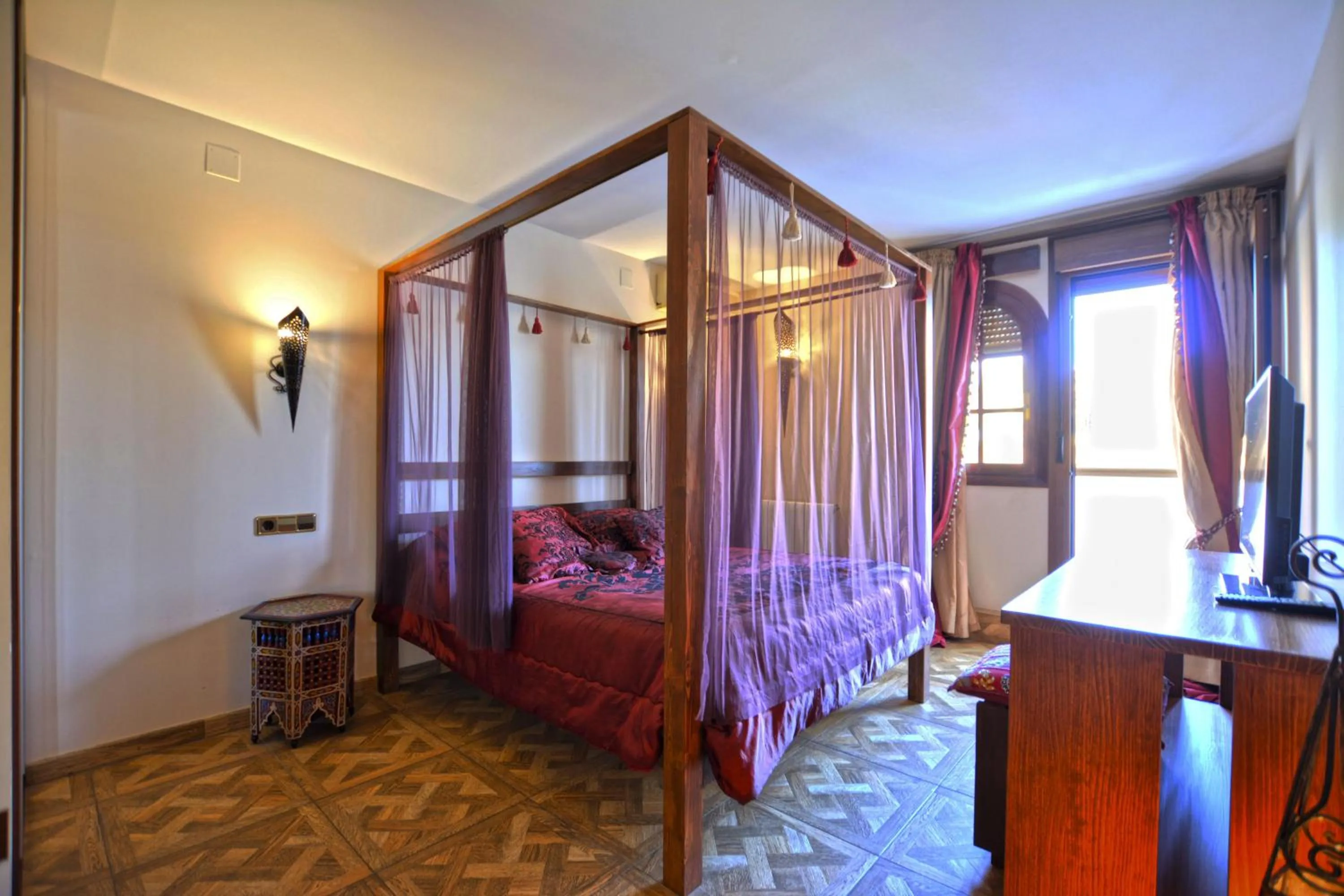 Photo of the whole room, Bed in Hostal Mont Royal