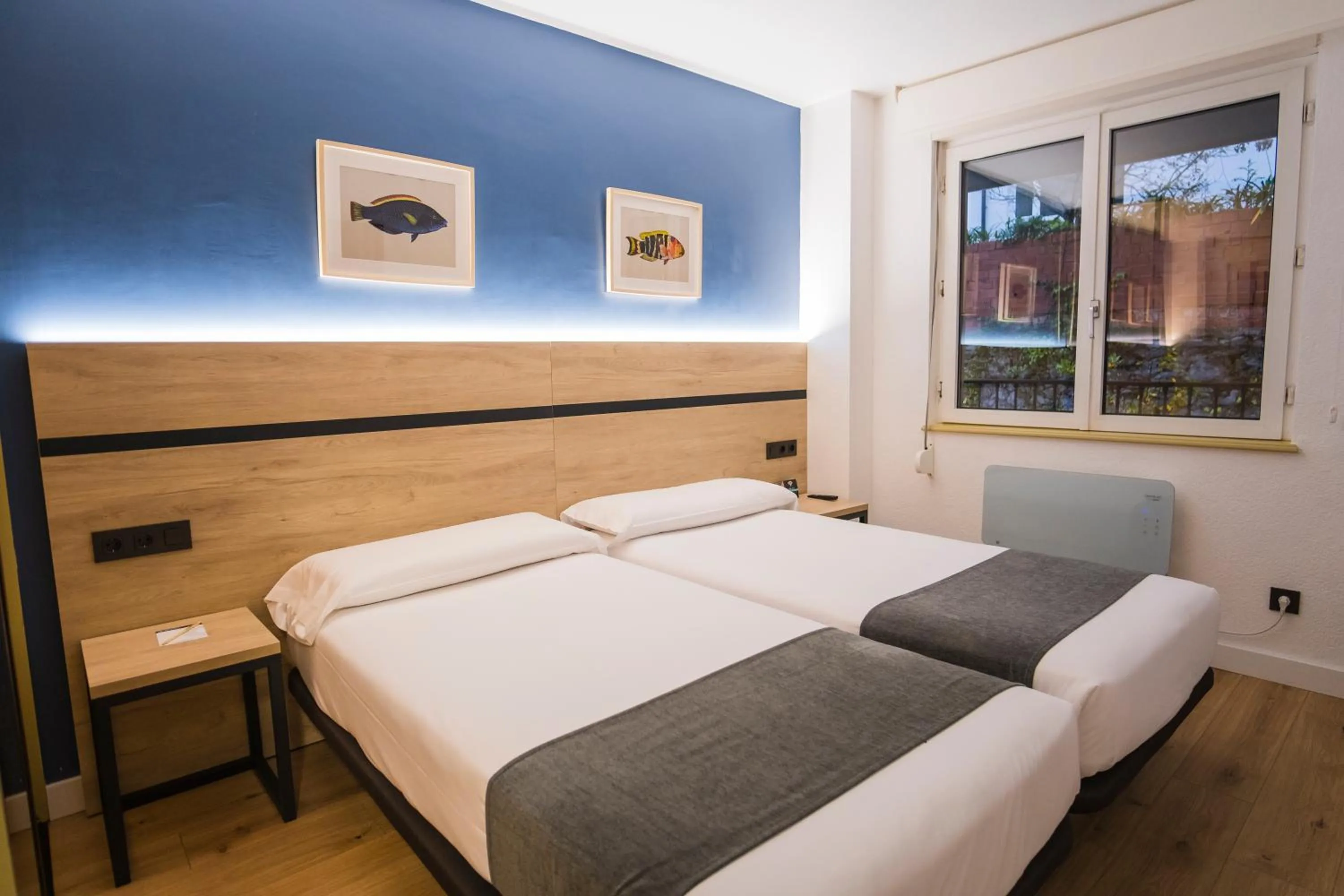 Bedroom, Bed in Alda Don Carlos