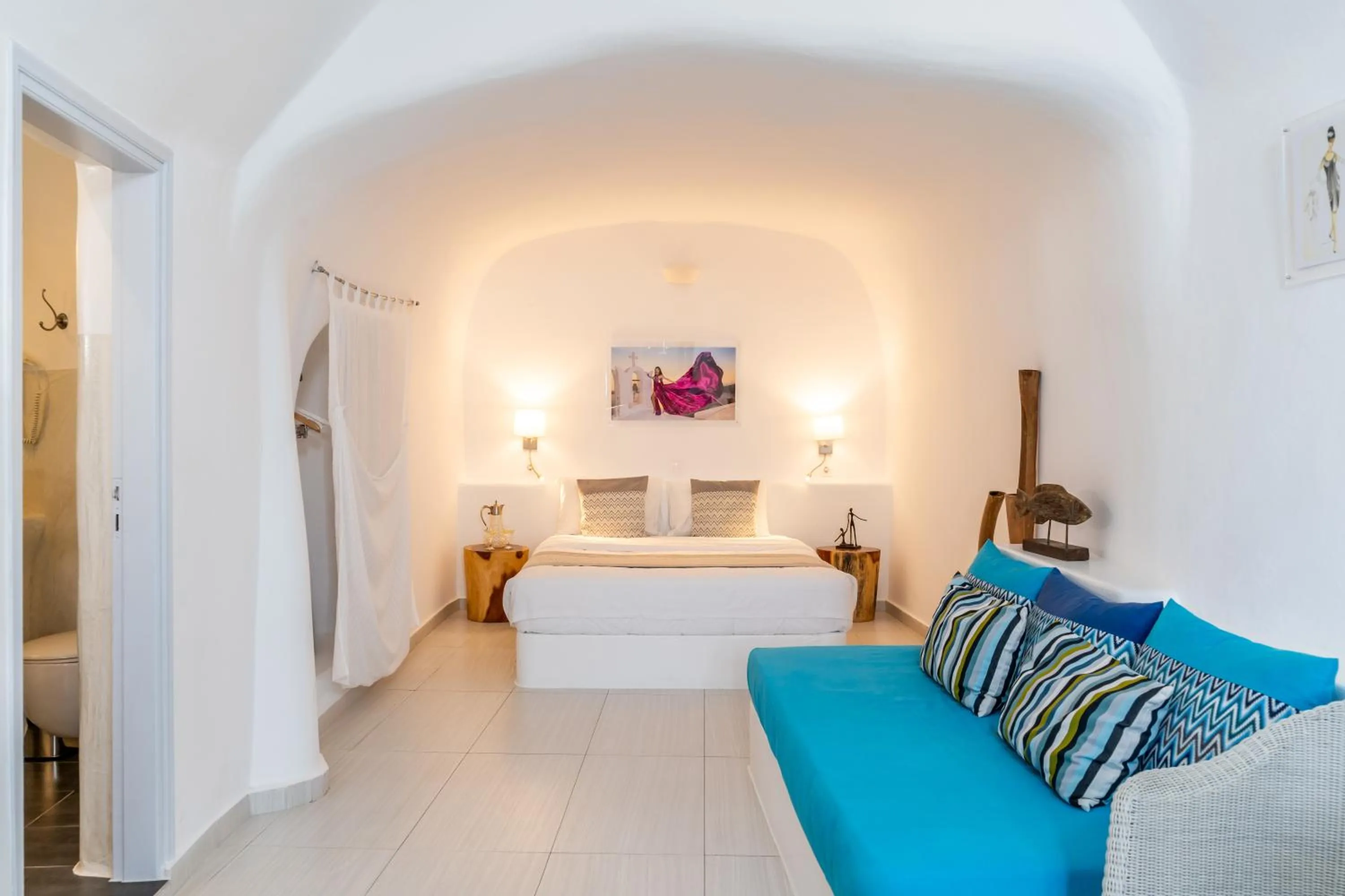 Bedroom, Bed in Vogue Suites