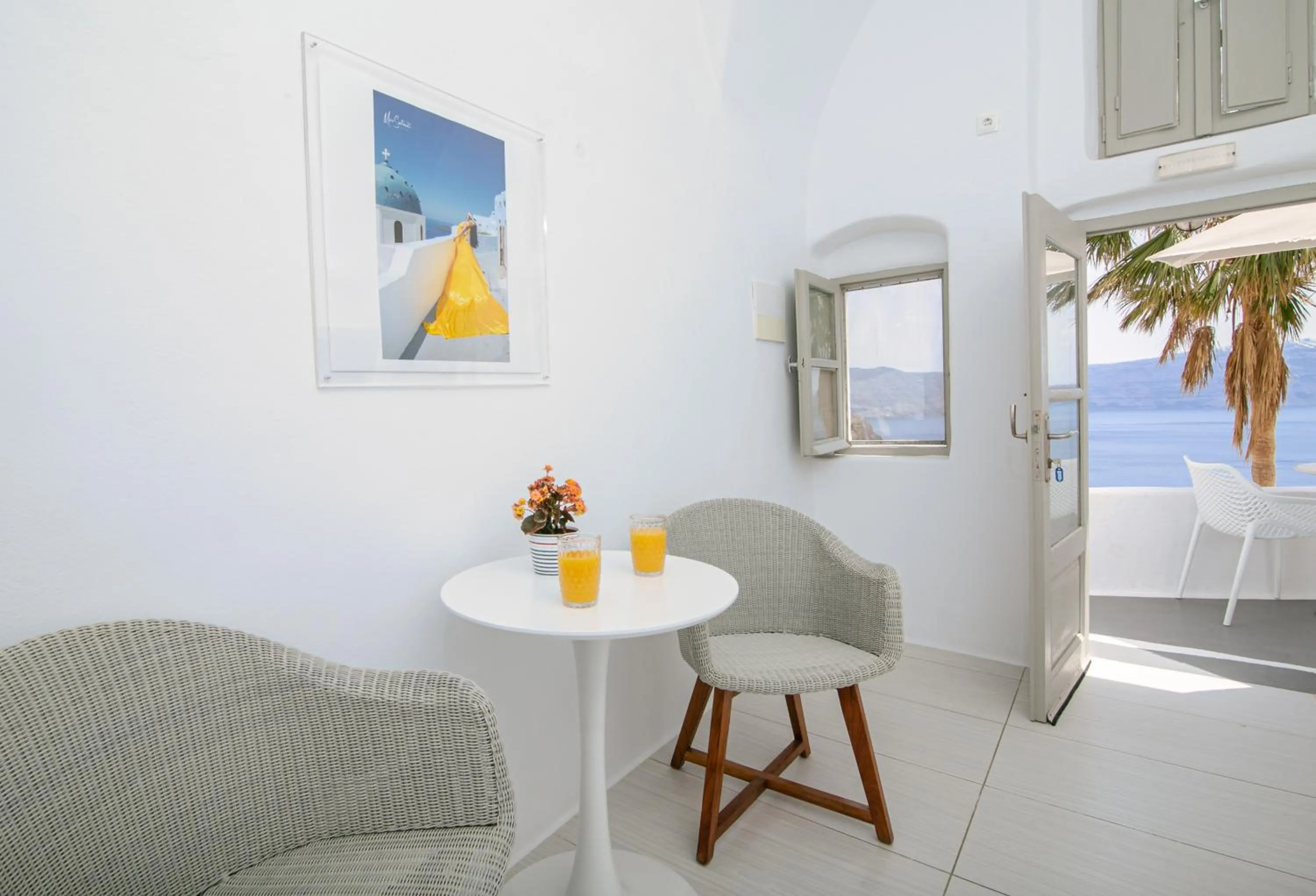 Seating area in Vogue Suites