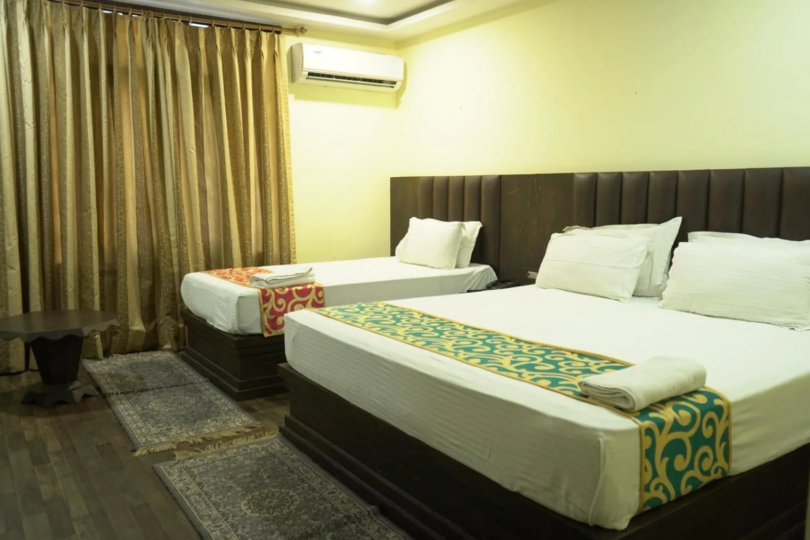 Bed in Hotel Tourist Inn By Sagar