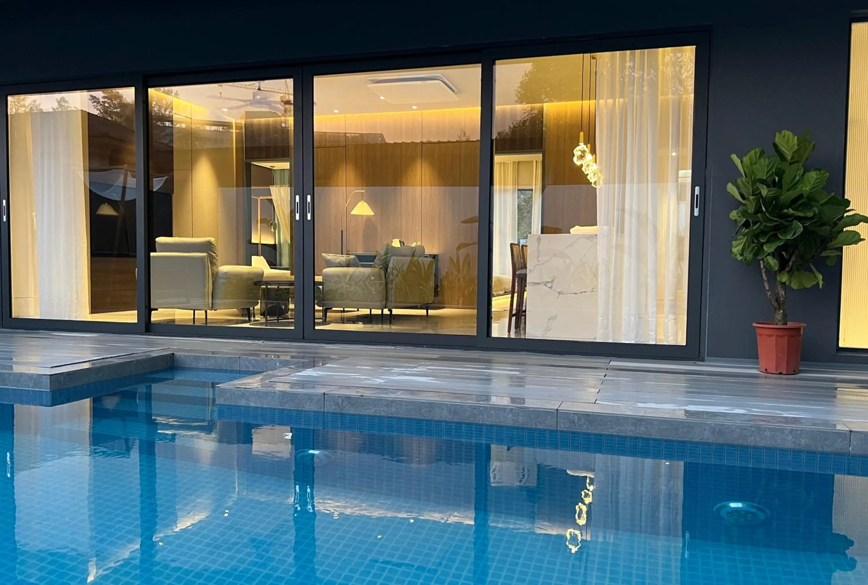 Kitchen or kitchenette in Looma Private Pool Villas