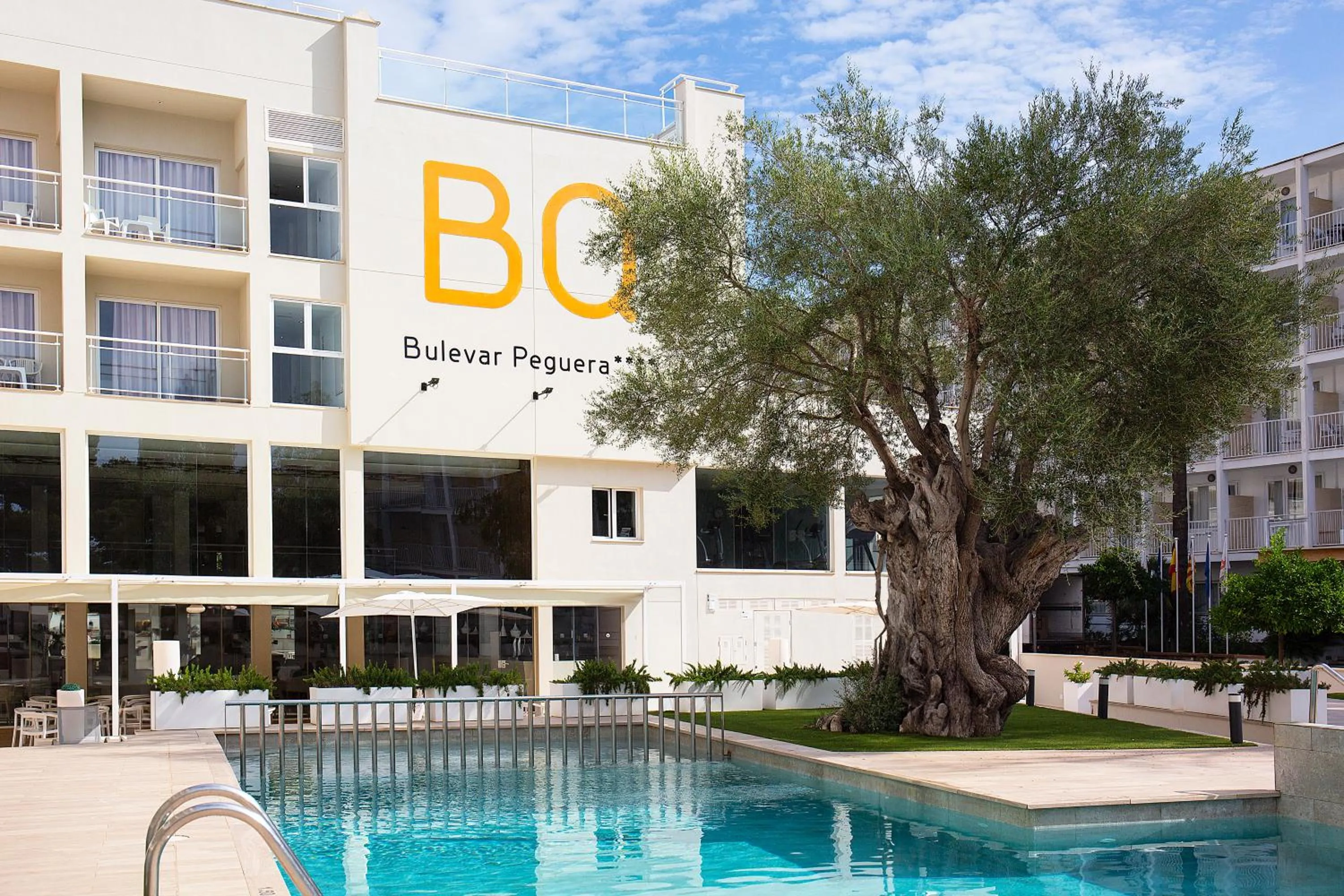 BQ Bulevar Peguera- Adults Only