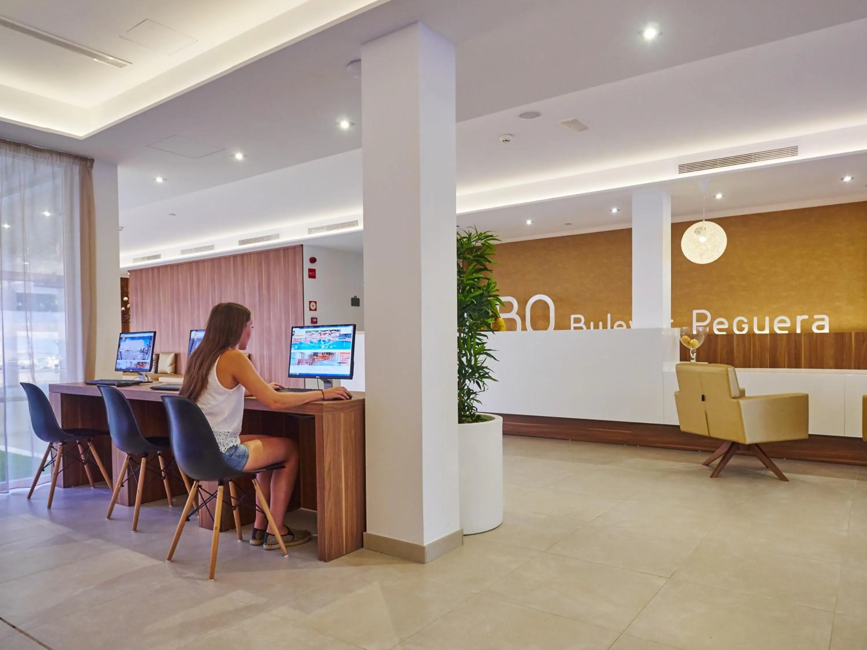 Lobby or reception in BQ Bulevar Peguera- Adults Only