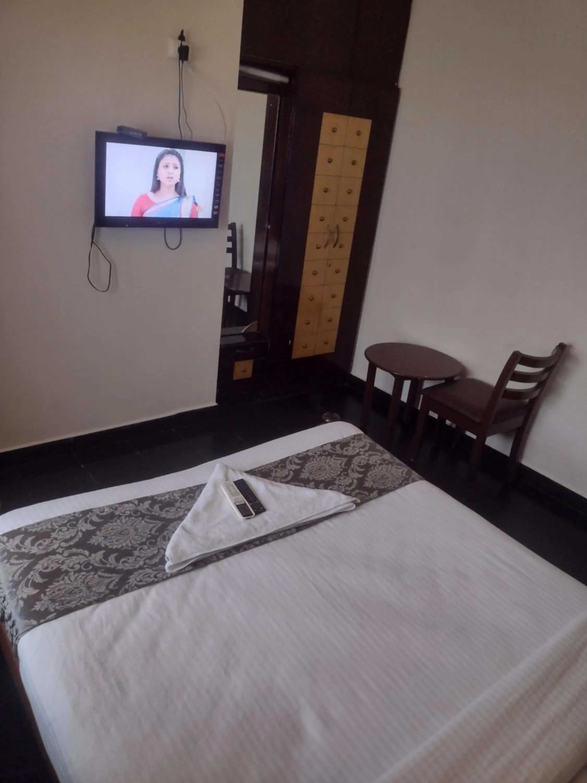 Bed in Le Grace Apollo