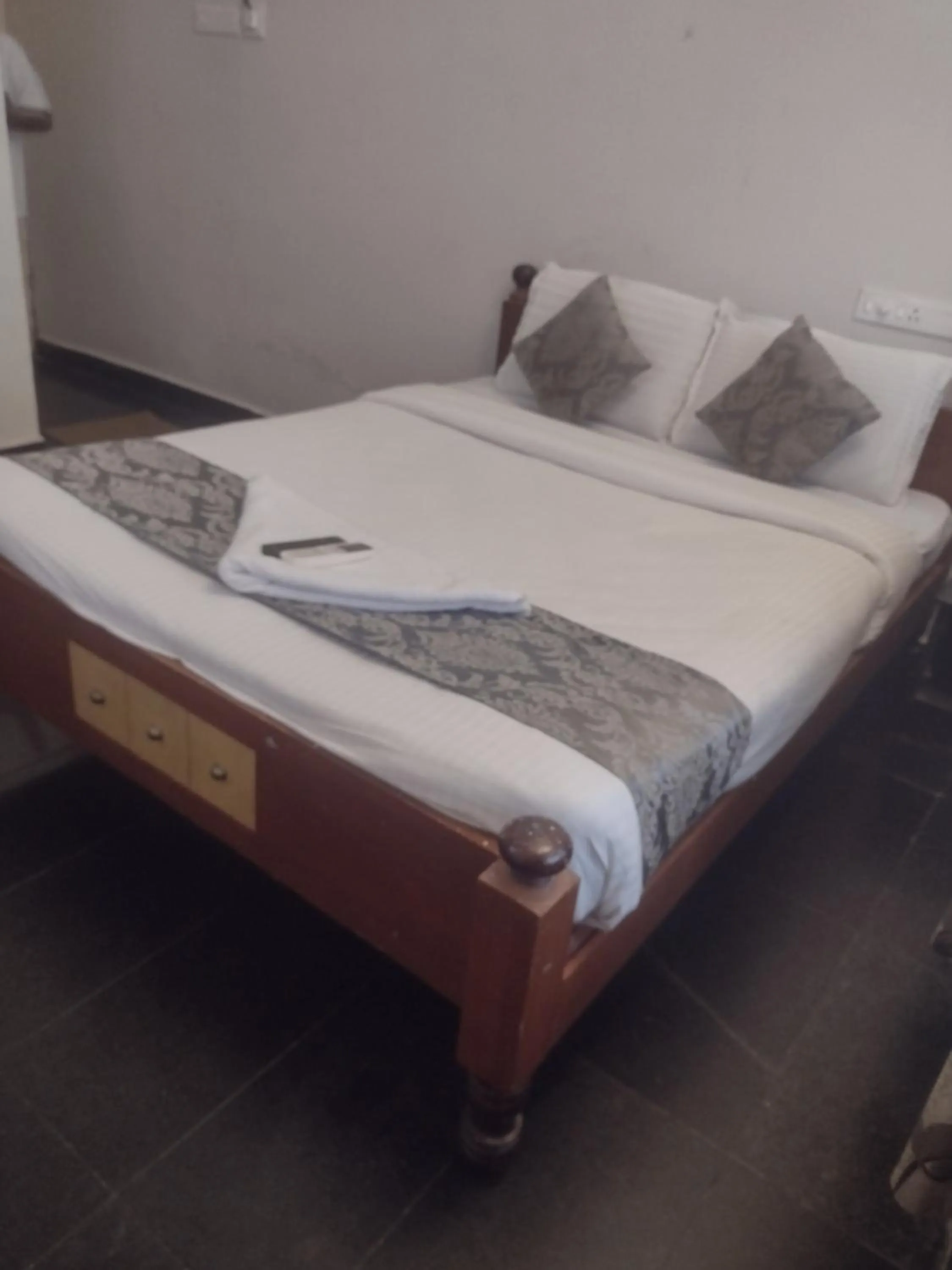 Bed in Le Grace Apollo