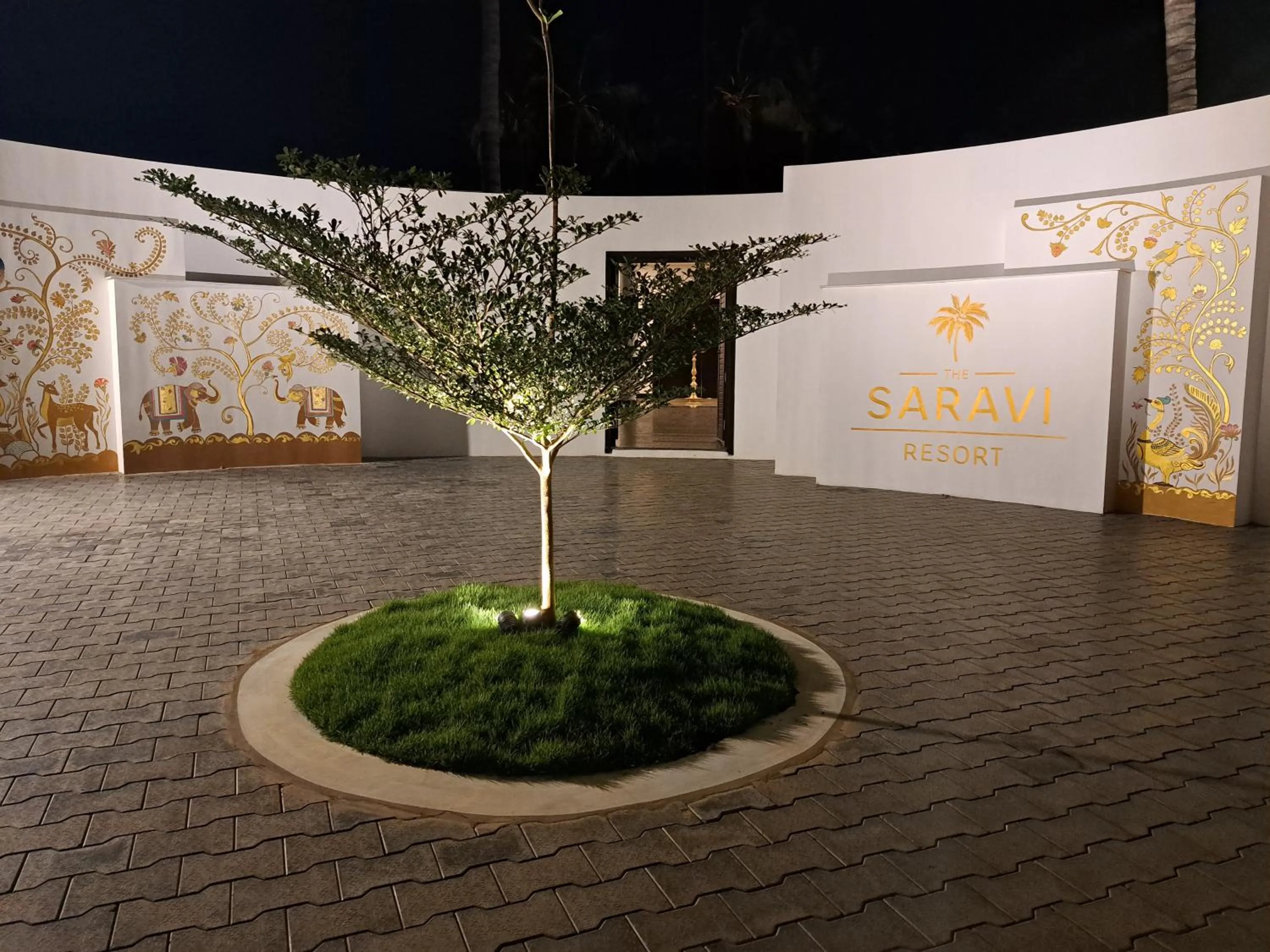 Facade/entrance in The Saravi Resort