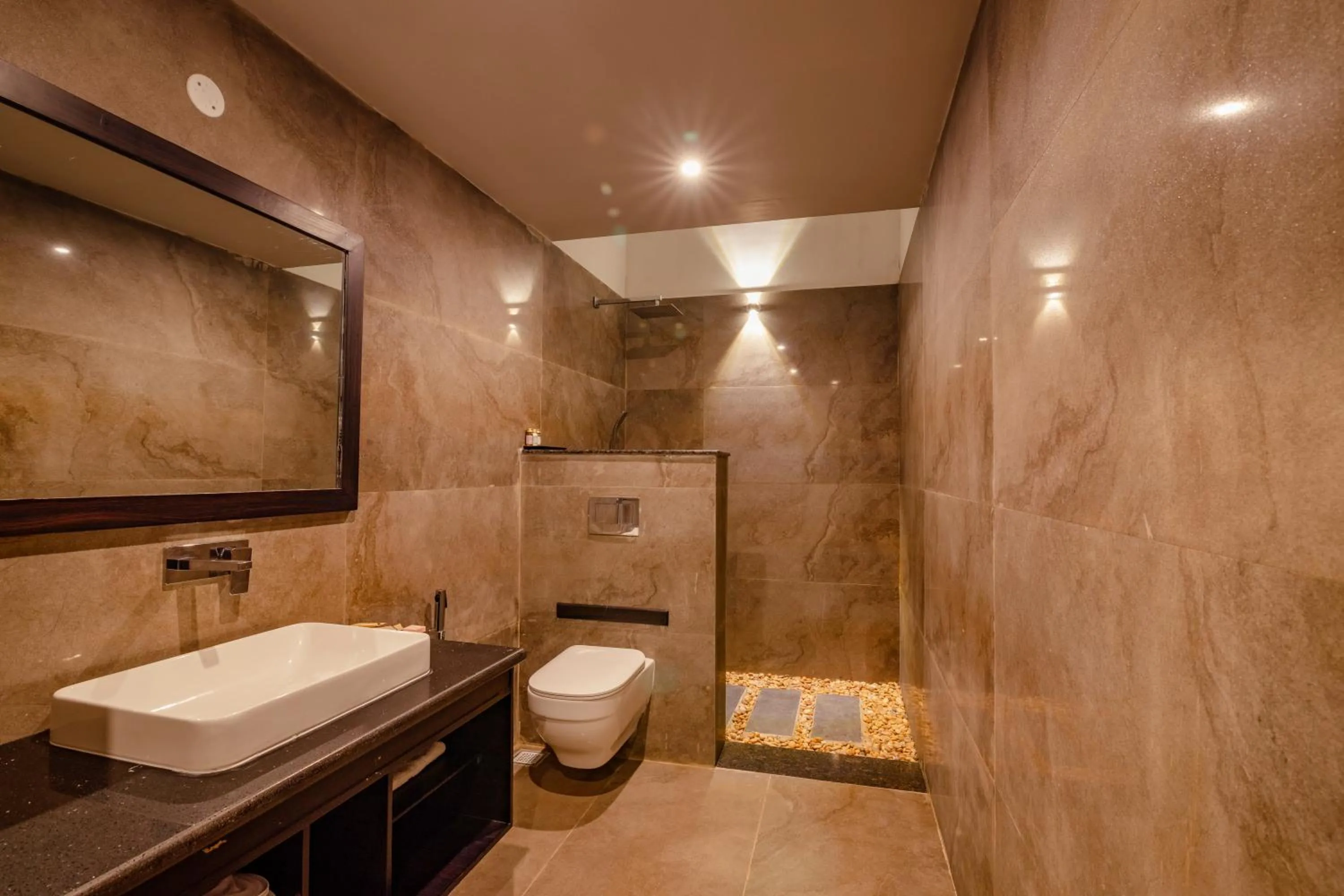 Toilet in The Saravi Resort