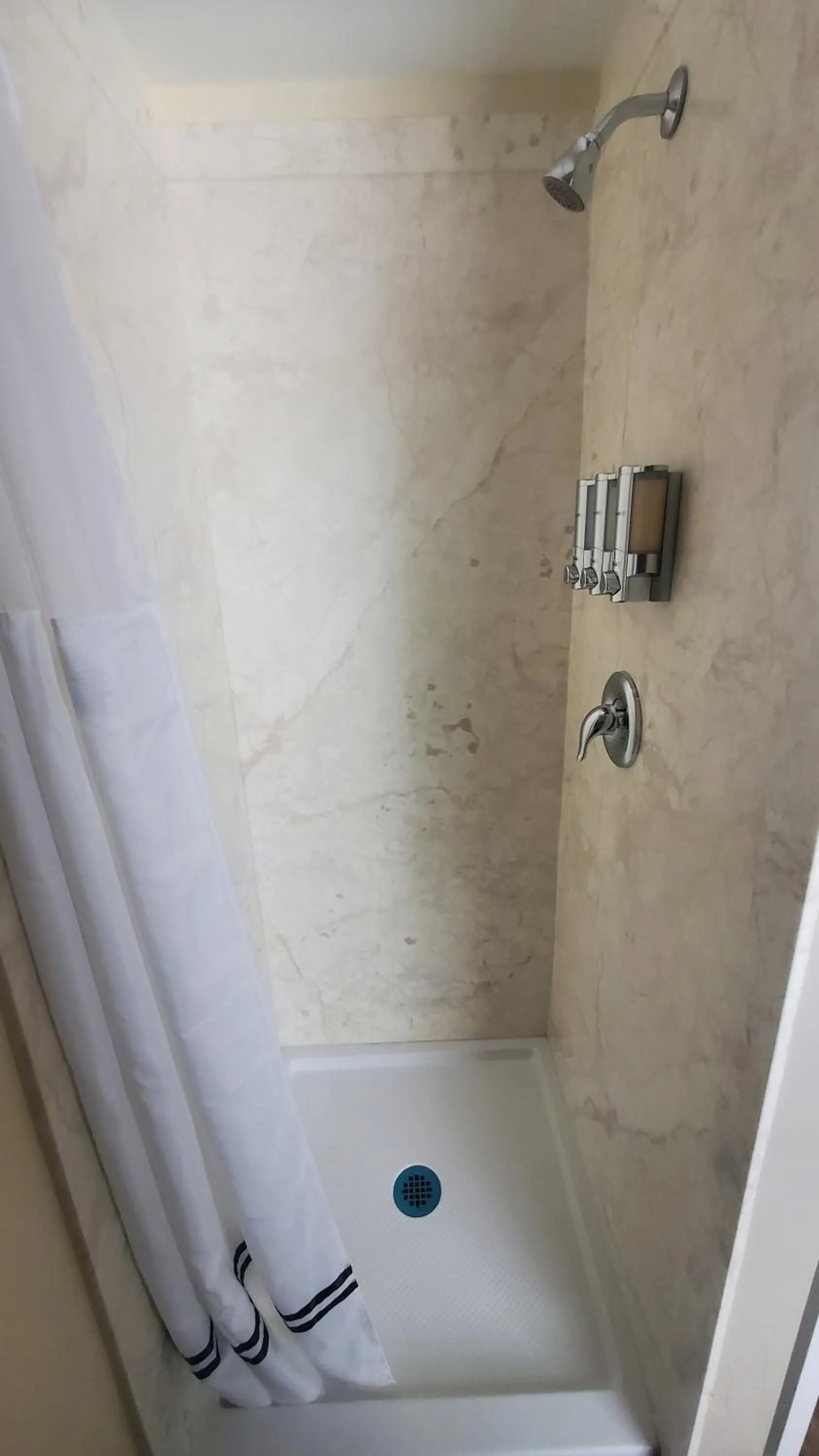 Shower in Somerset Hotel