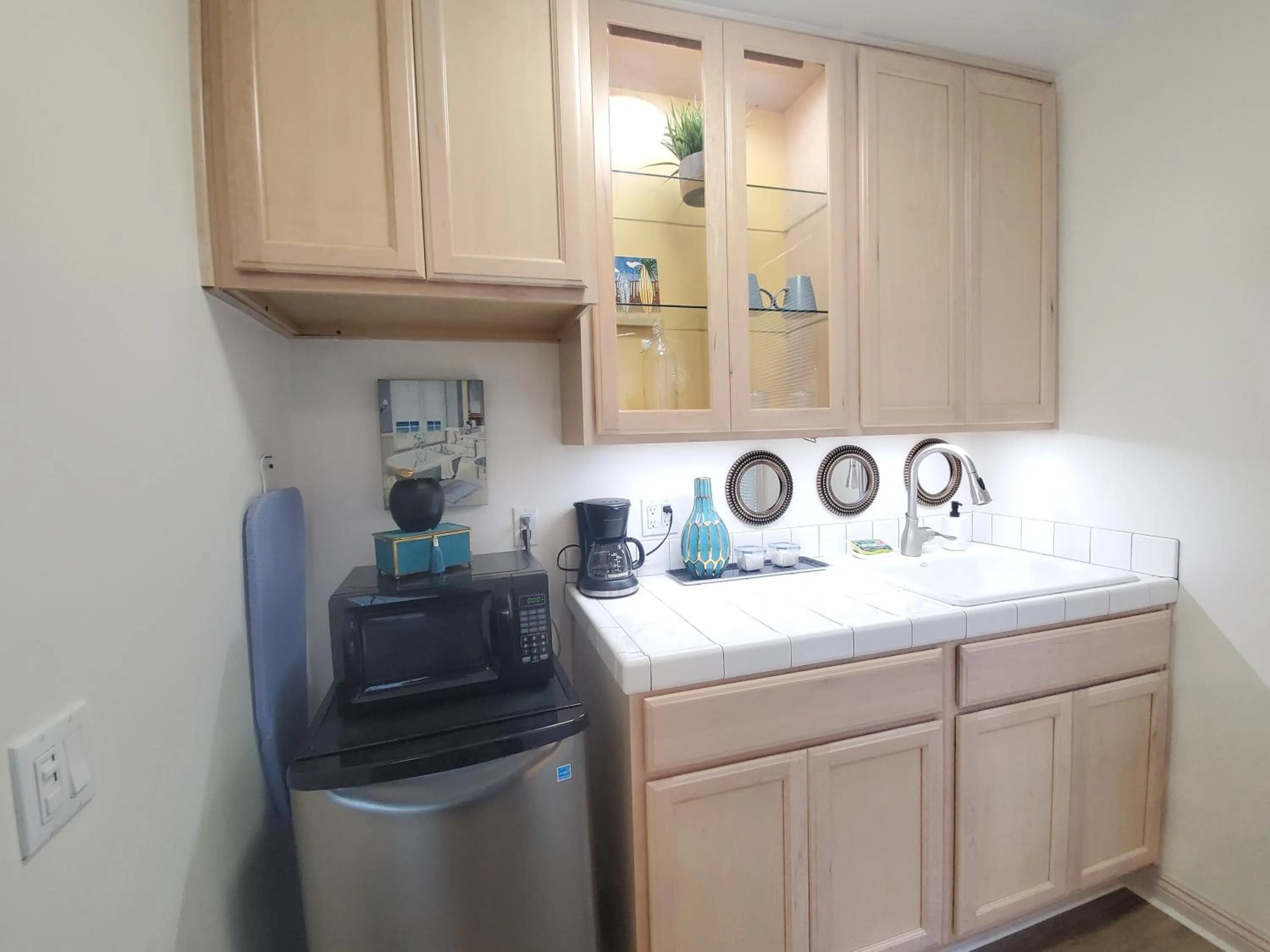 Kitchen or kitchenette in Somerset Hotel