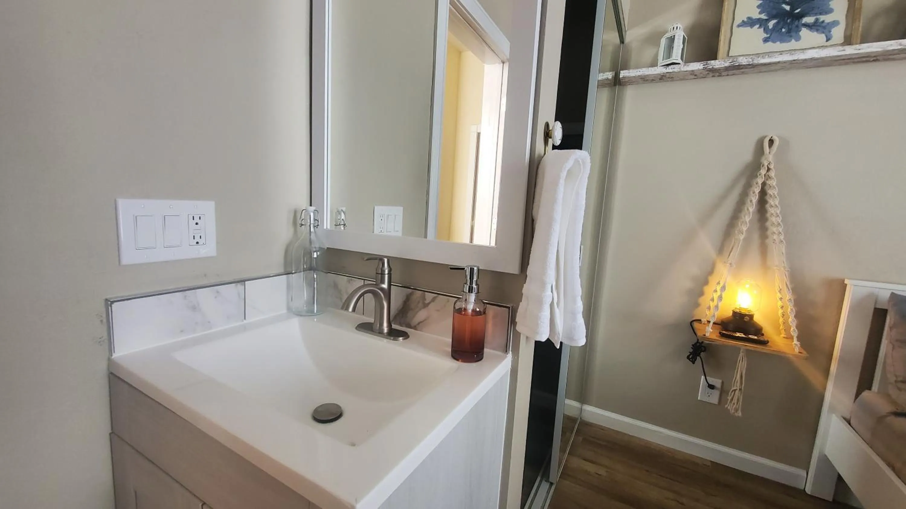 Bathroom in Somerset Hotel