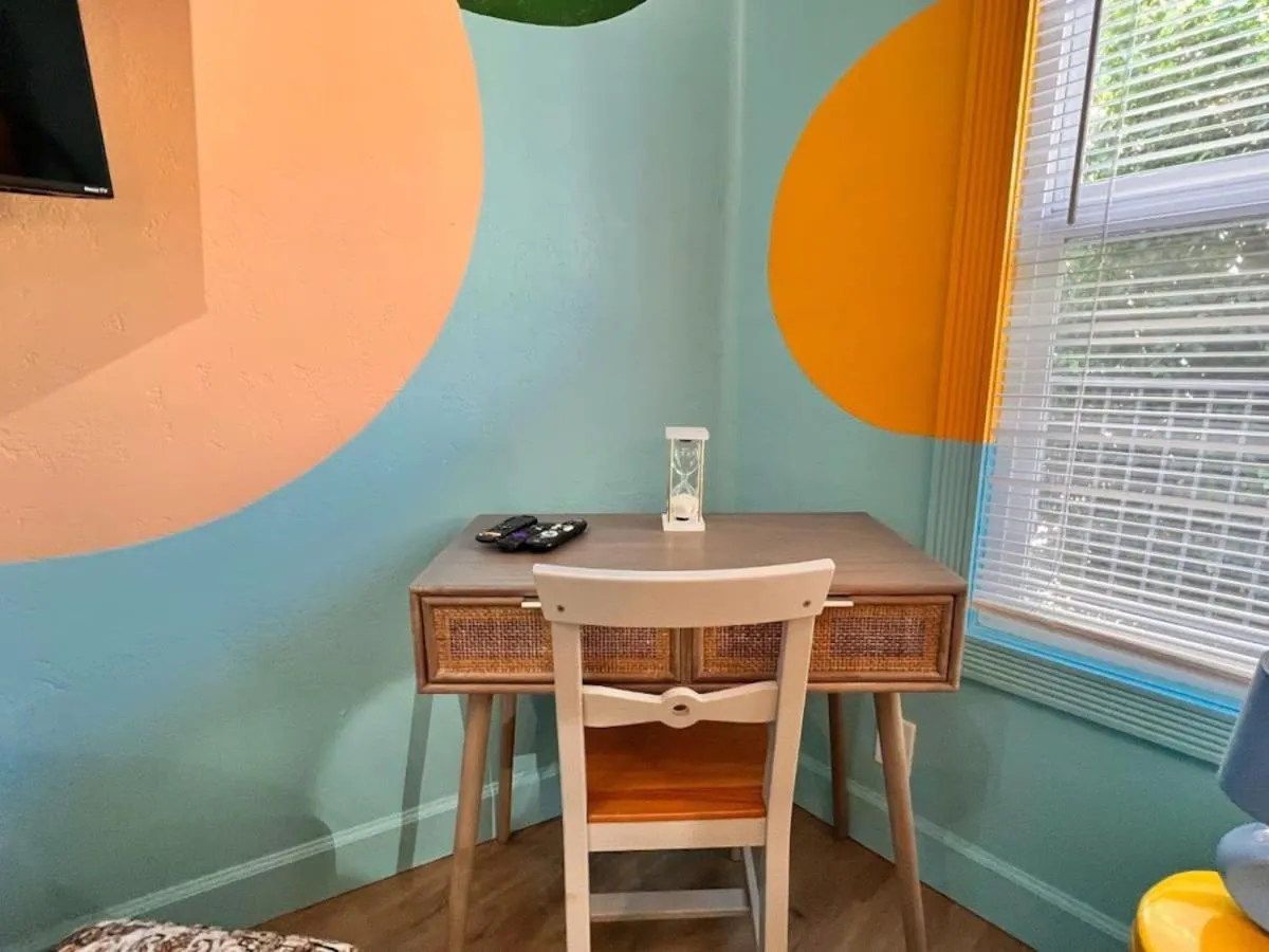 TV and multimedia in Somerset Hotel