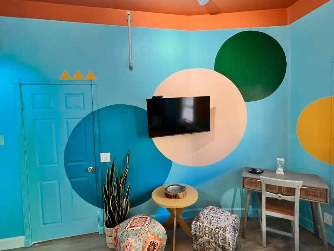 TV and multimedia in Somerset Hotel