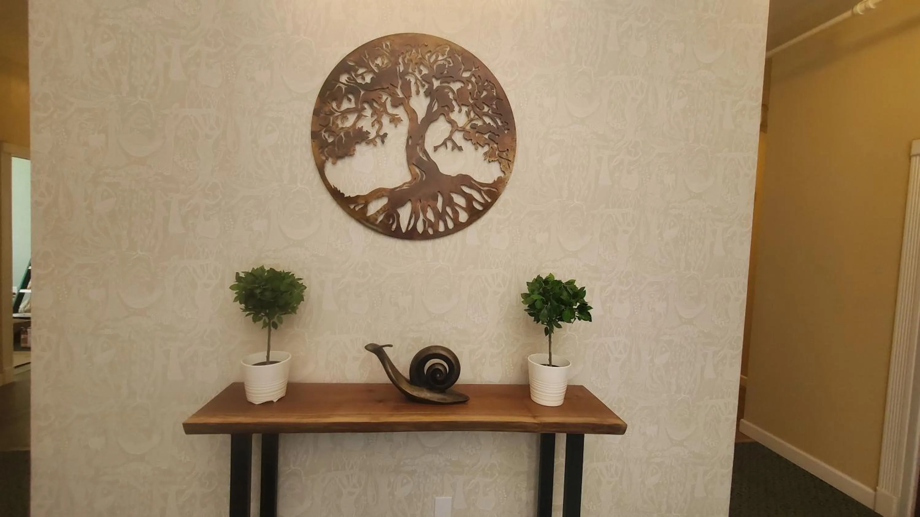 Decorative detail in Somerset Hotel