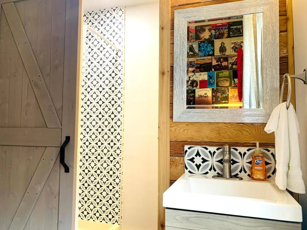 Bathroom in Somerset Hotel