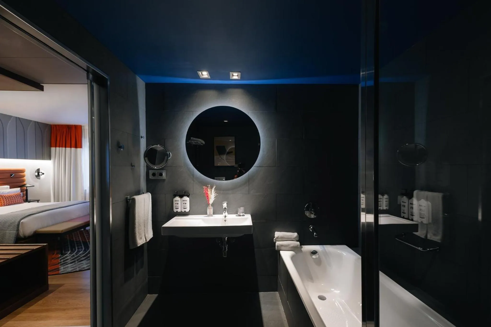 Bathroom, Bed in Hotel Indigo Barcelona Plaza Espana by IHG