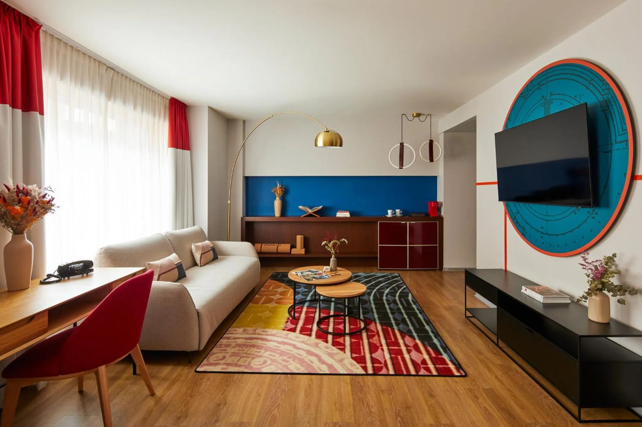 Photo of the whole room in Hotel Indigo Barcelona Plaza Espana by IHG