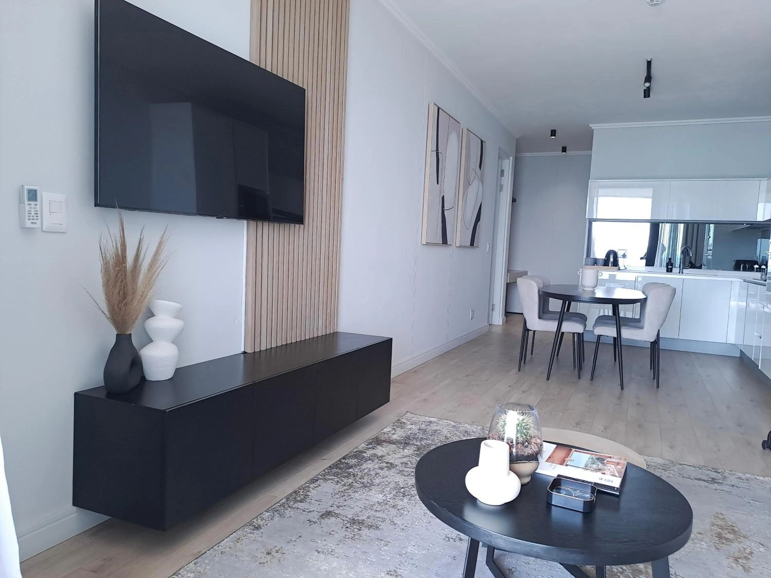 Executive Apartment at Ellipse Waterfall