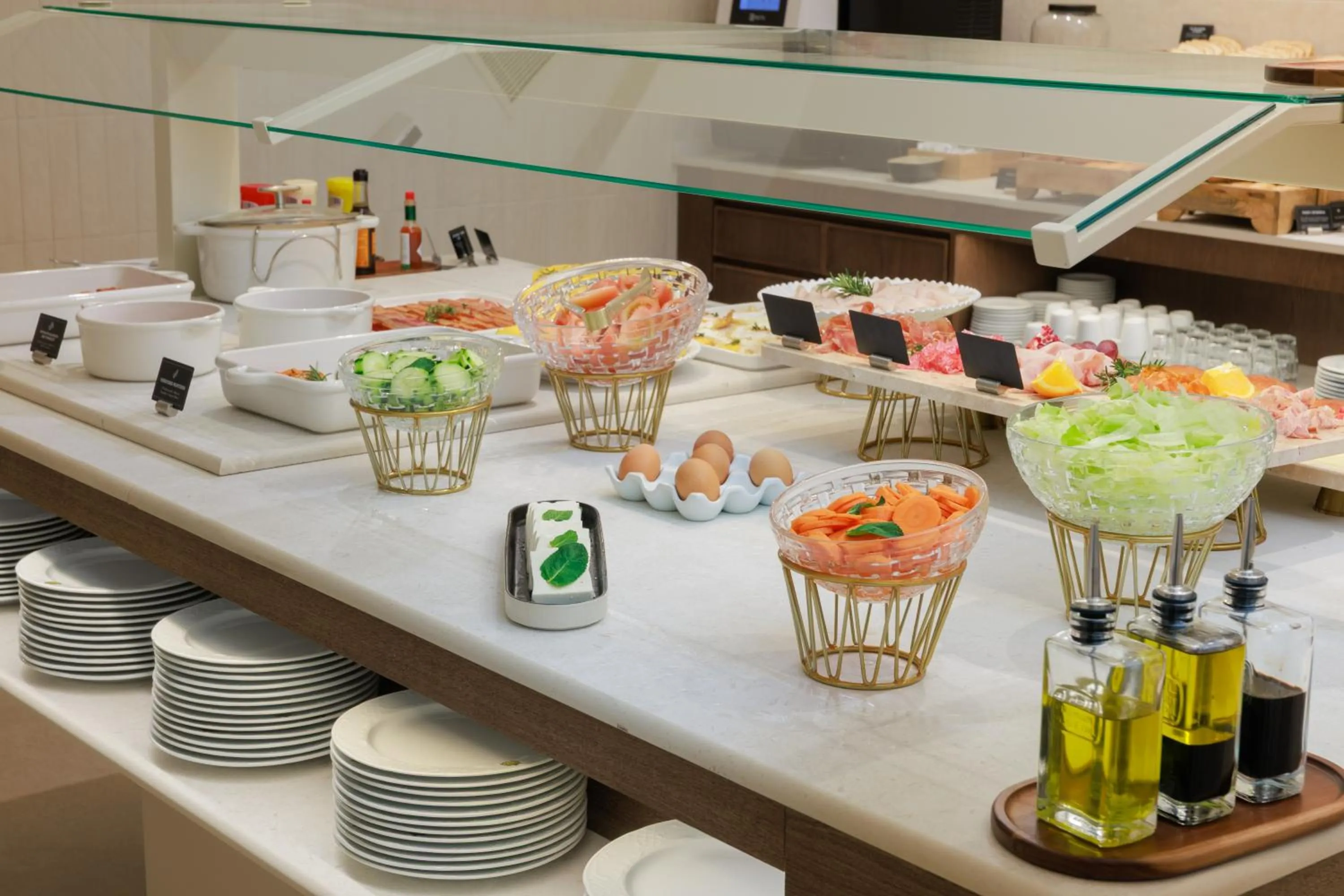 Buffet breakfast in Hotel Medinaceli