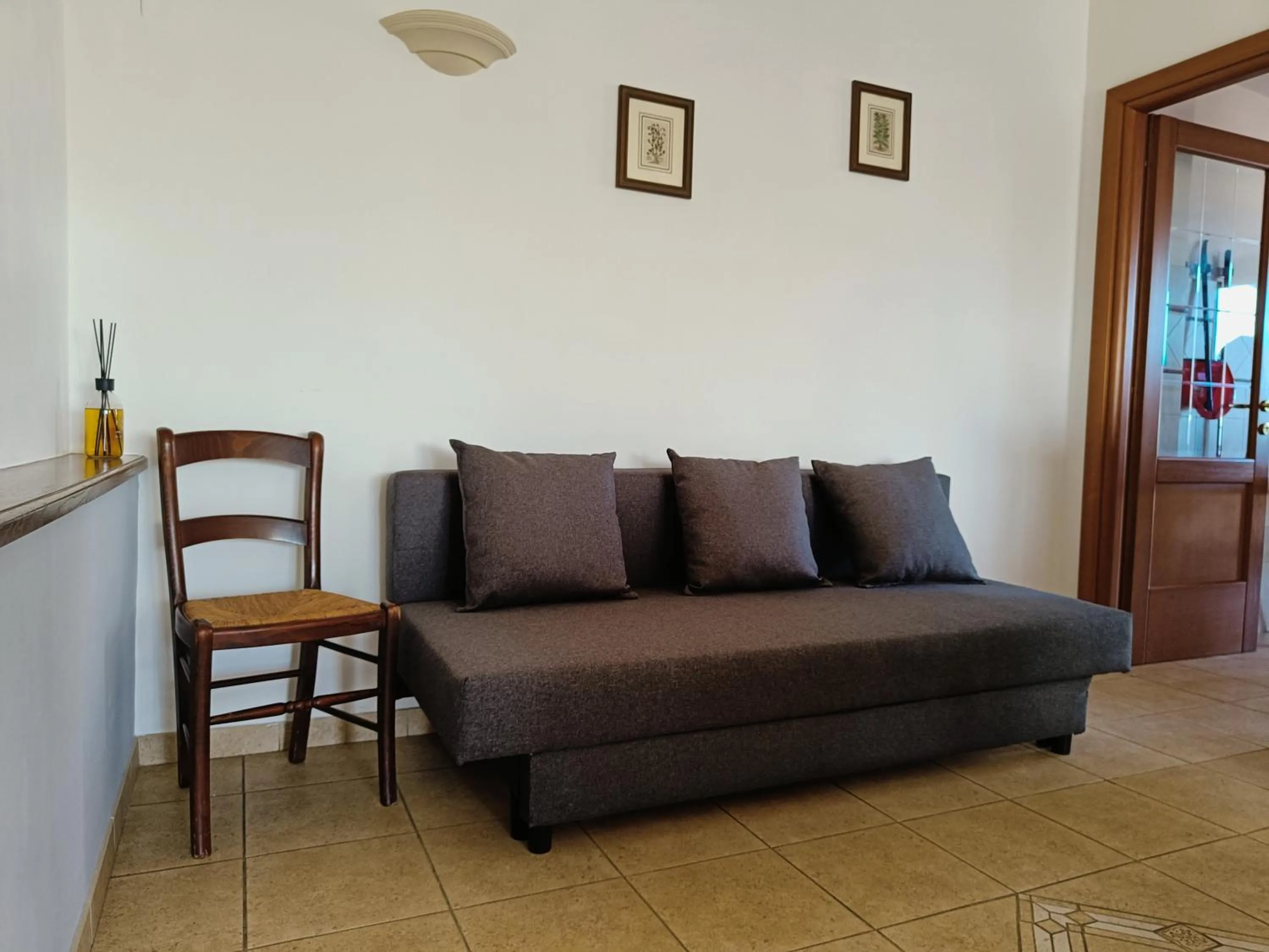 Avellini - Delightful and Spacious Apartment with terrace - near Metro A Cornelia