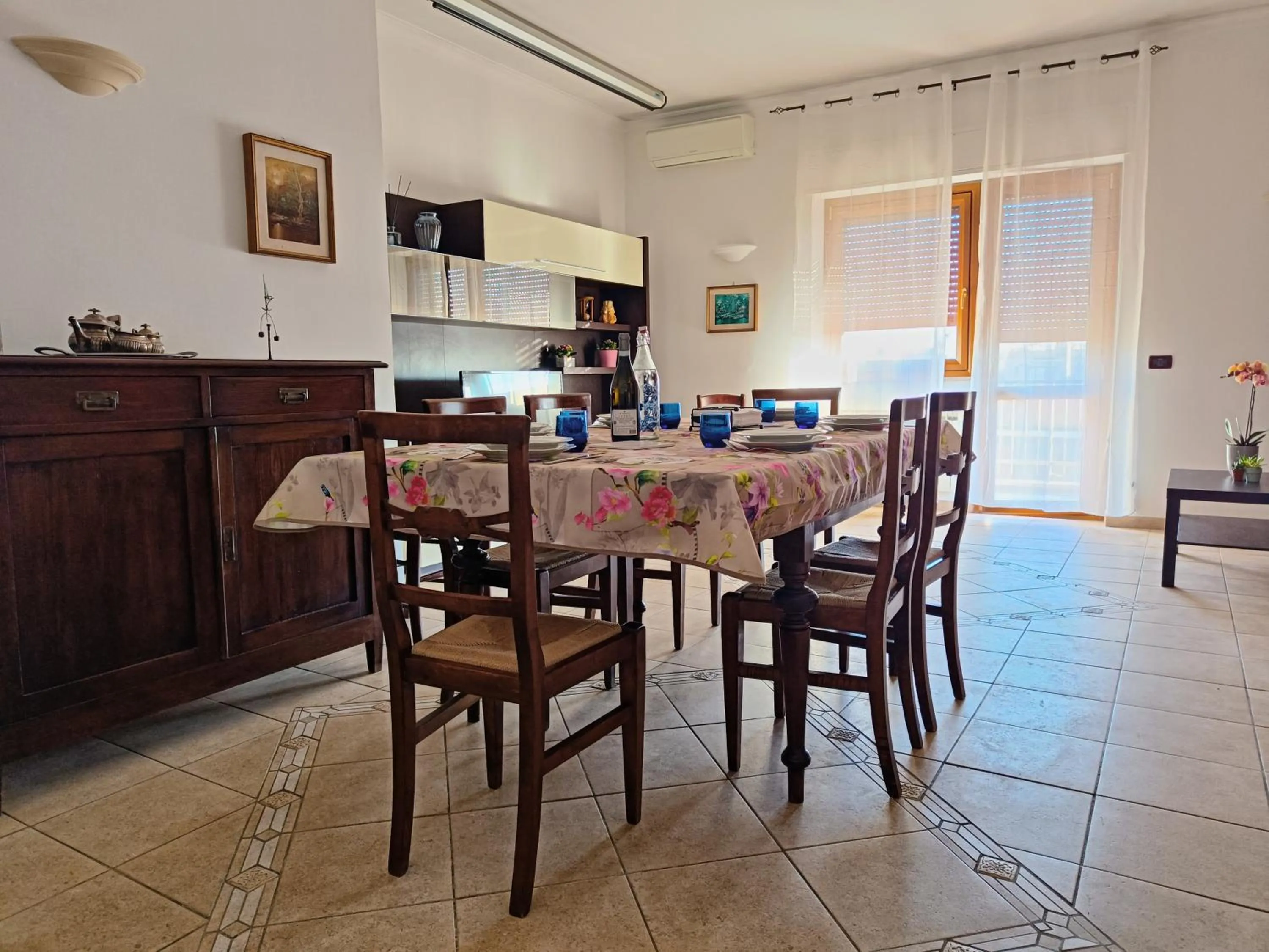 Avellini - Delightful and Spacious Apartment with terrace - near Metro A Cornelia