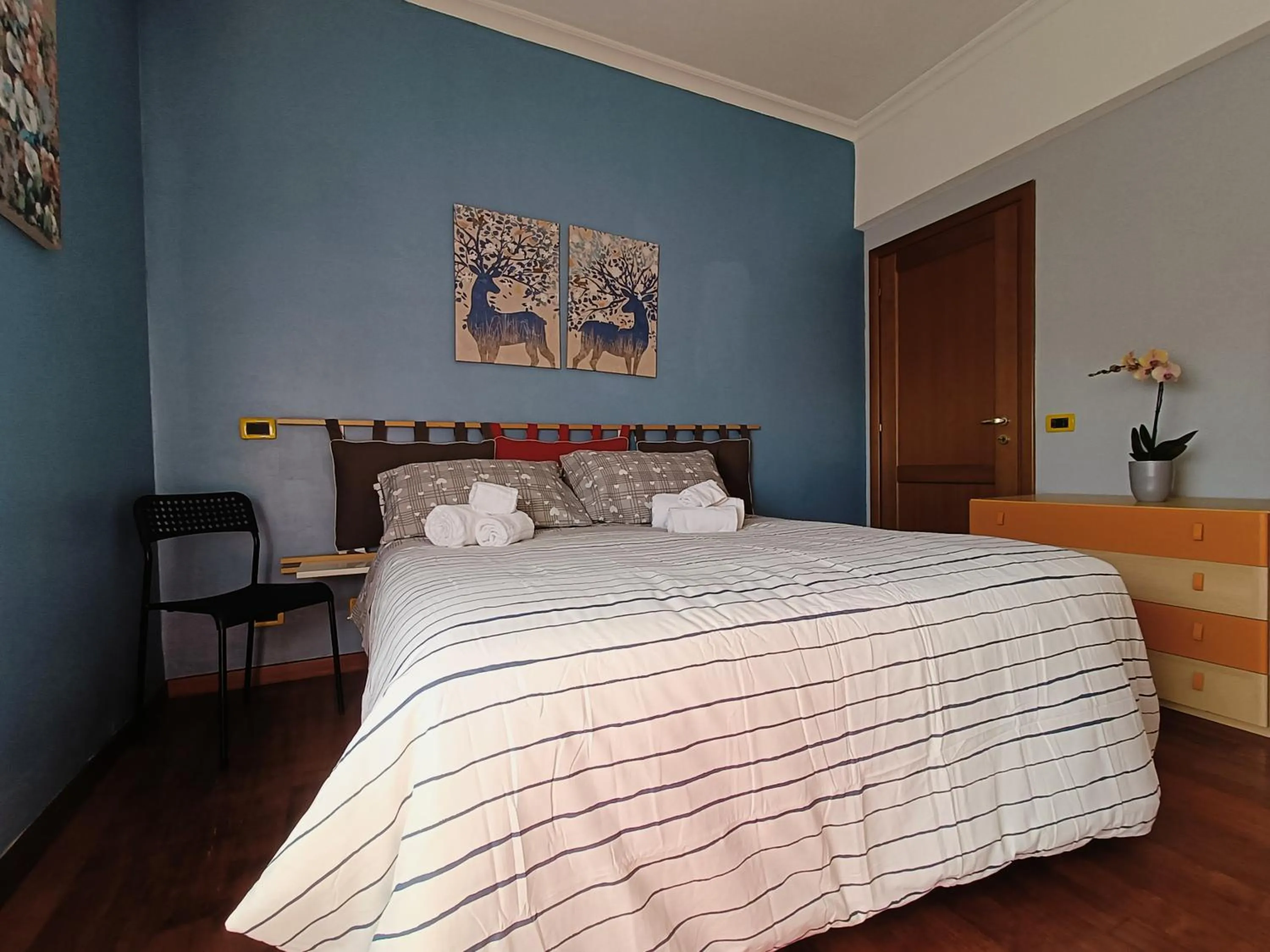 Bed in Avellini - Delightful and Spacious Apartment with terrace - near Metro A Cornelia