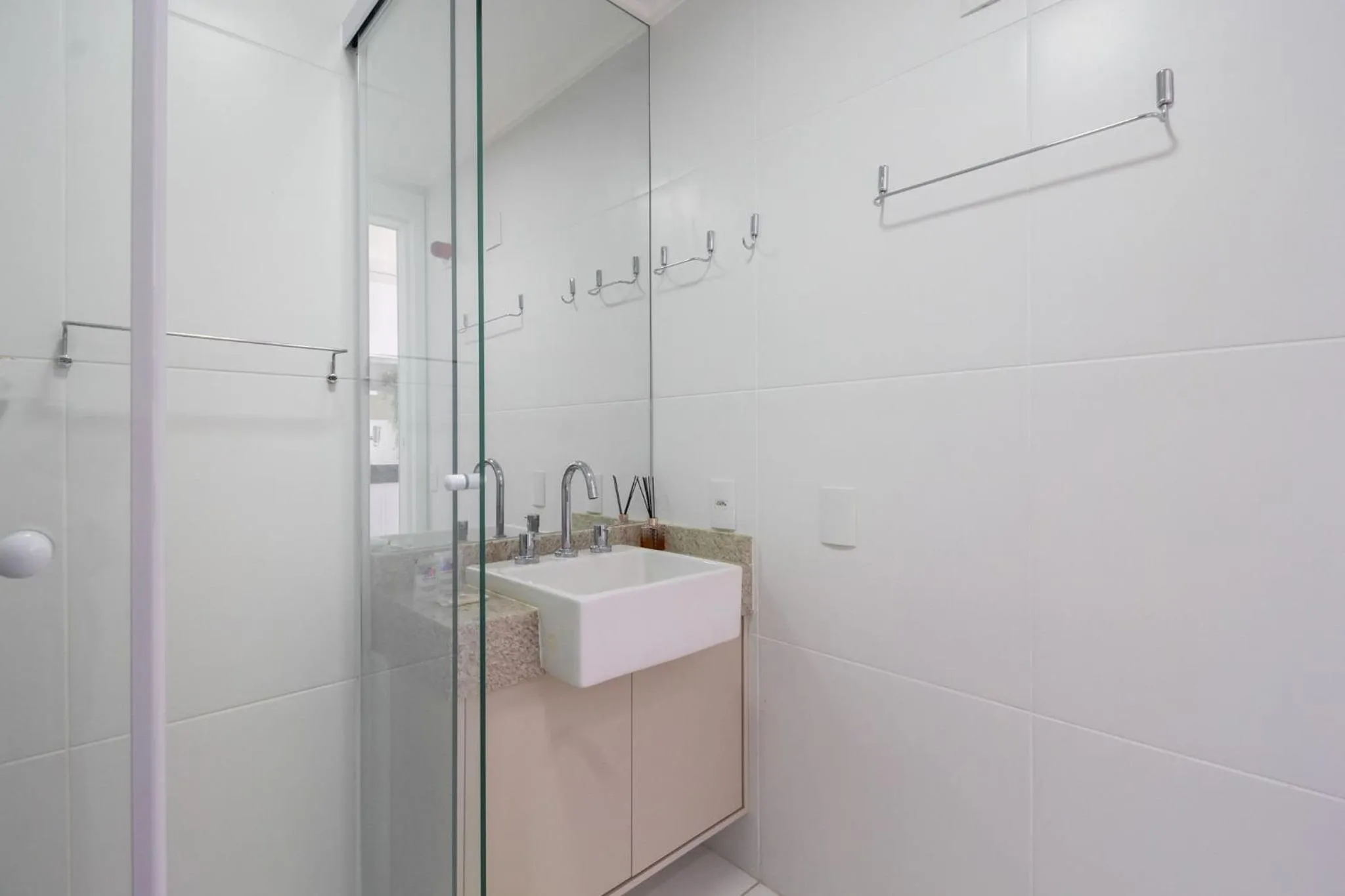 Canal do Anfitrião | Studios Jauperi