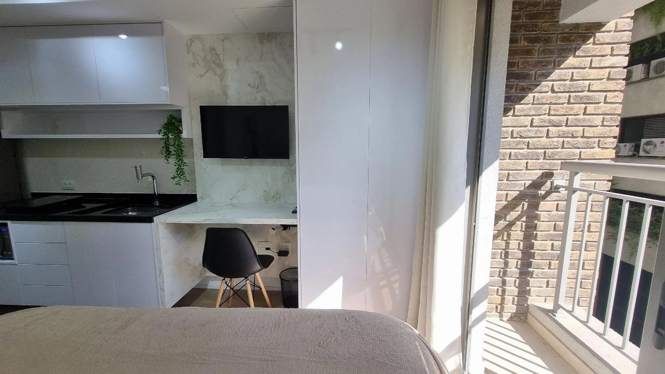 Canal do Anfitrião | Studios Jauperi