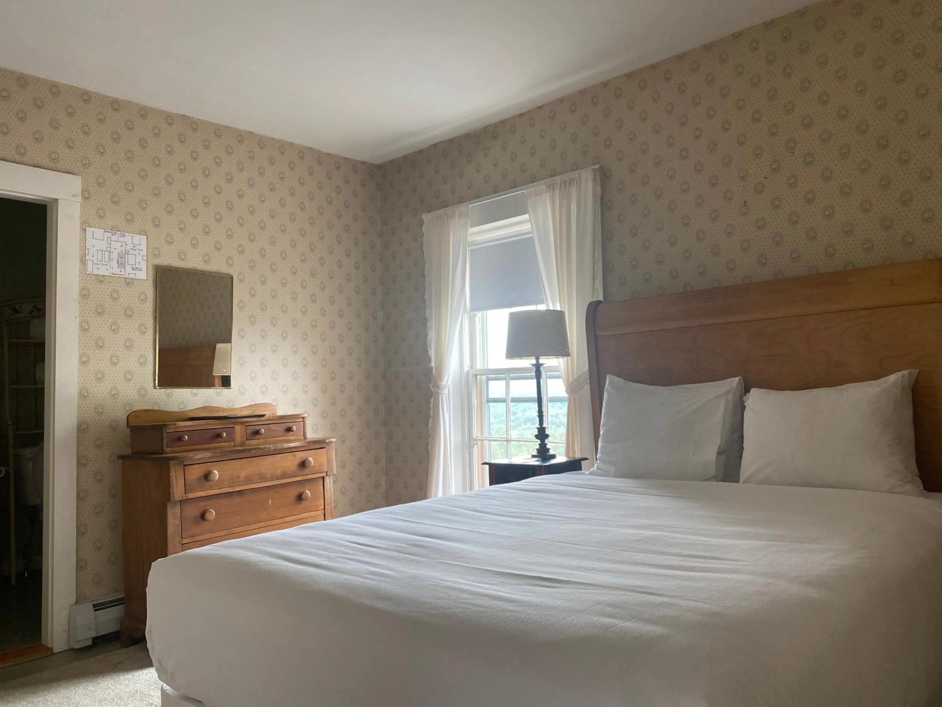 Bedroom, Bed in The Wildflower Inn