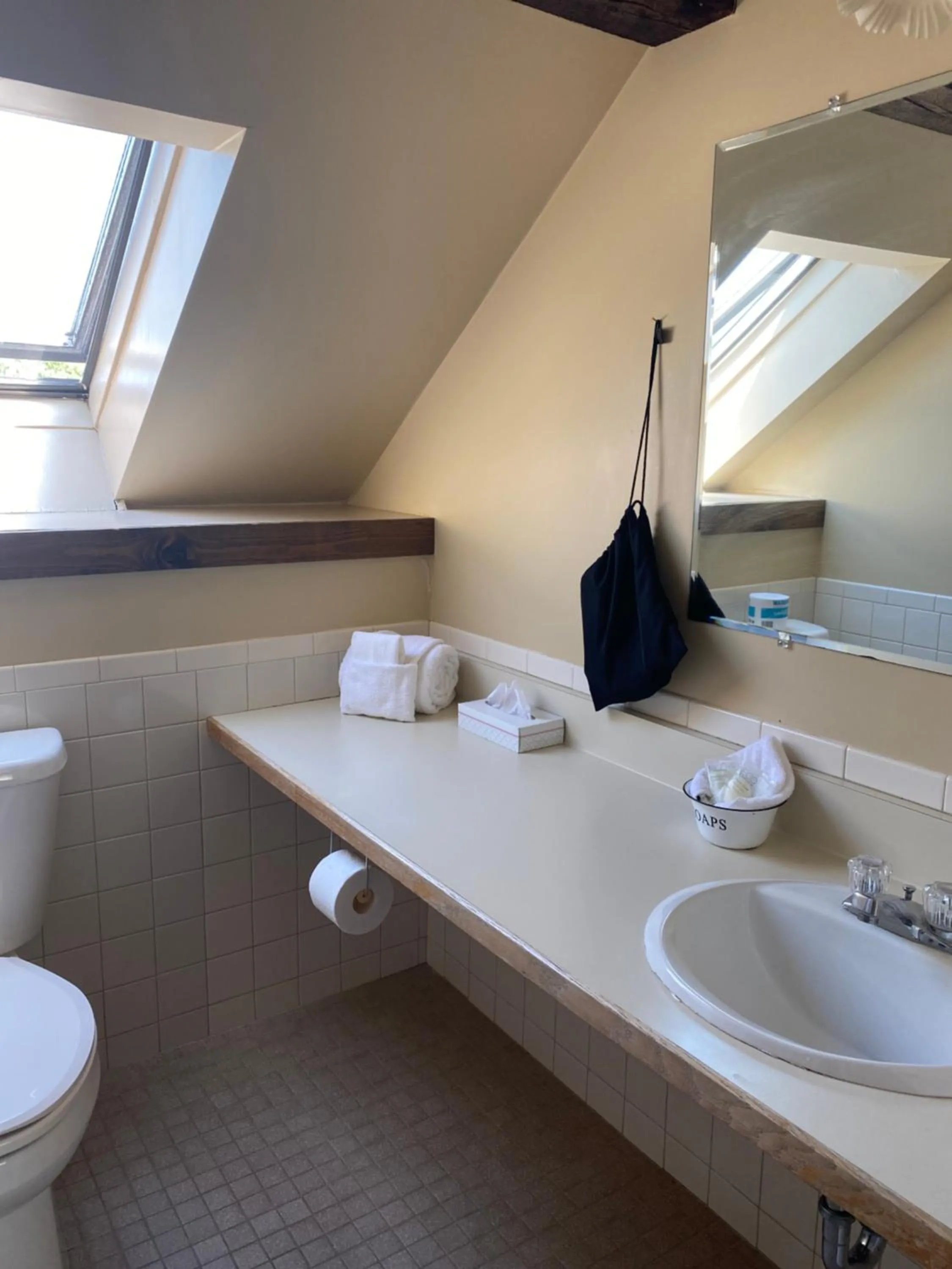 Bathroom in The Wildflower Inn