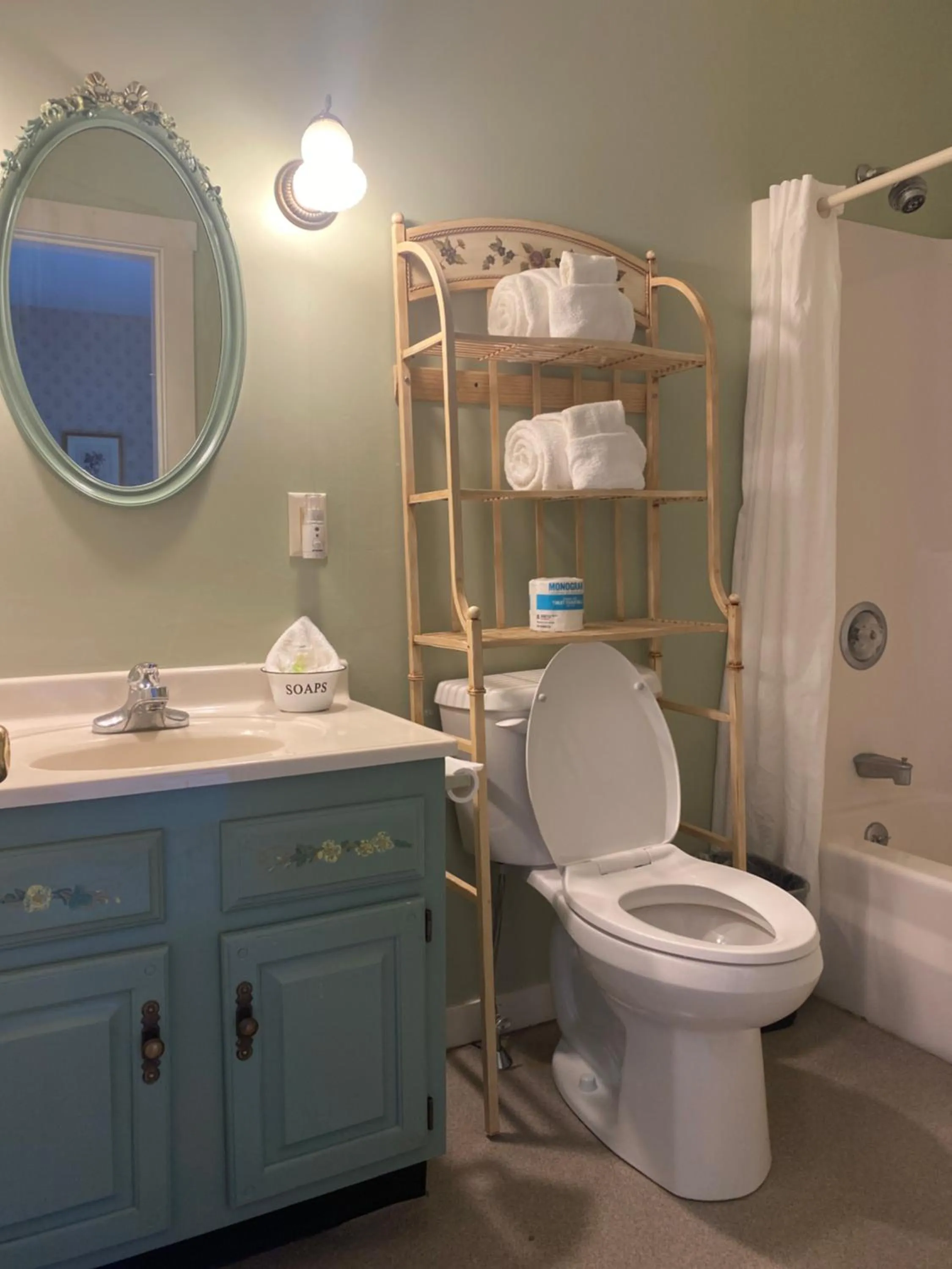 Bathroom in The Wildflower Inn