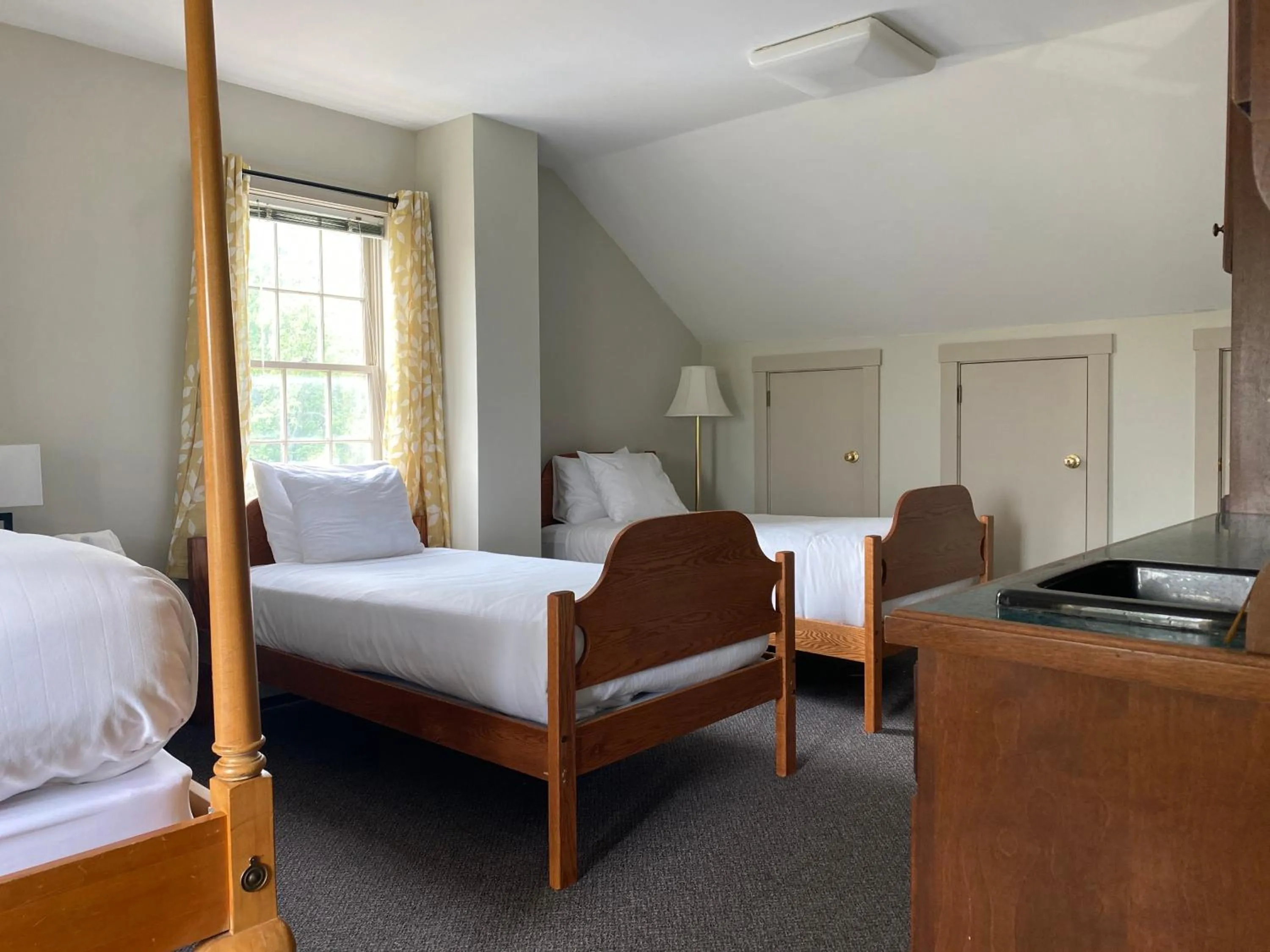 Bedroom, Bed in The Wildflower Inn