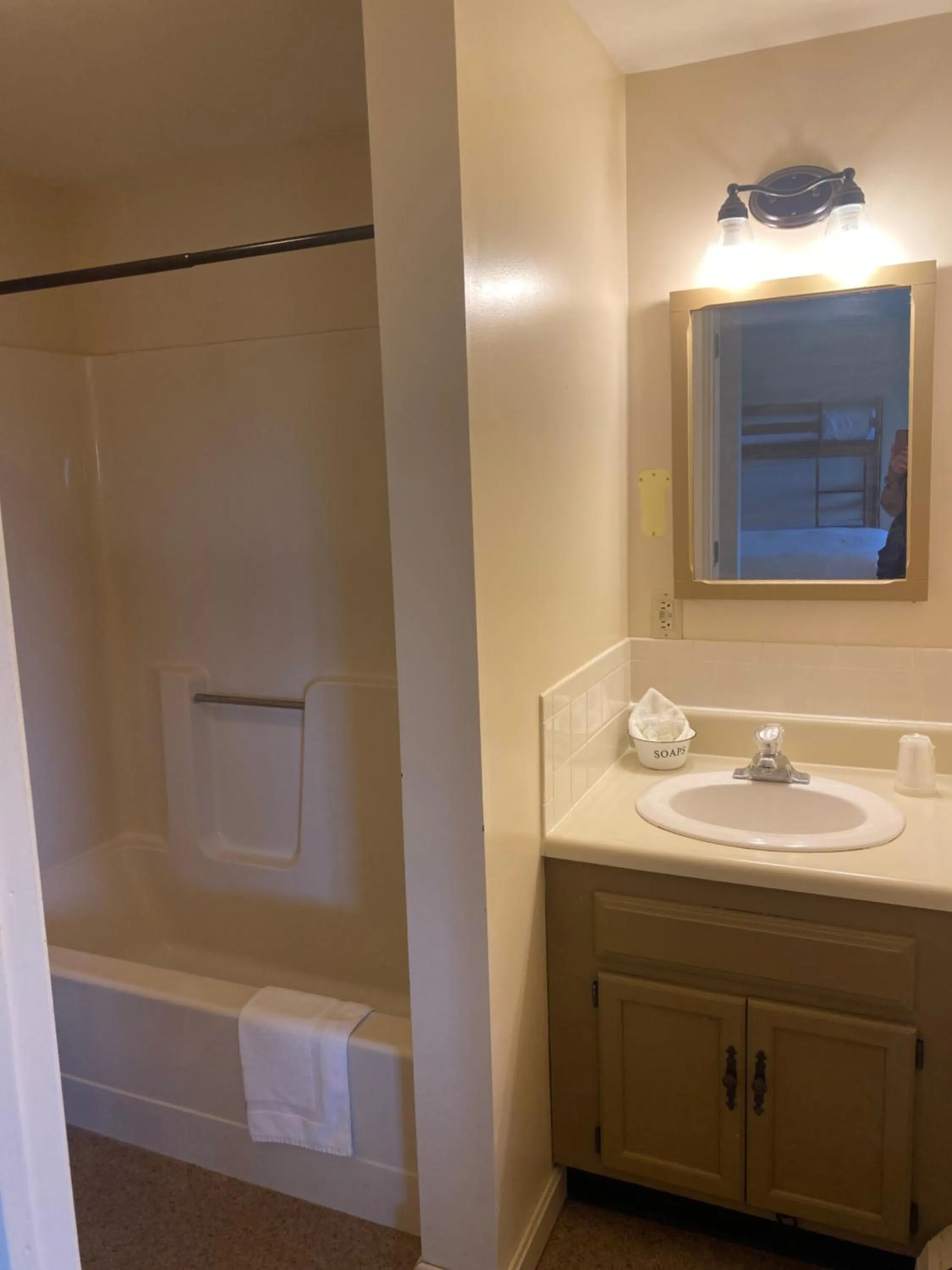 Bathroom in The Wildflower Inn