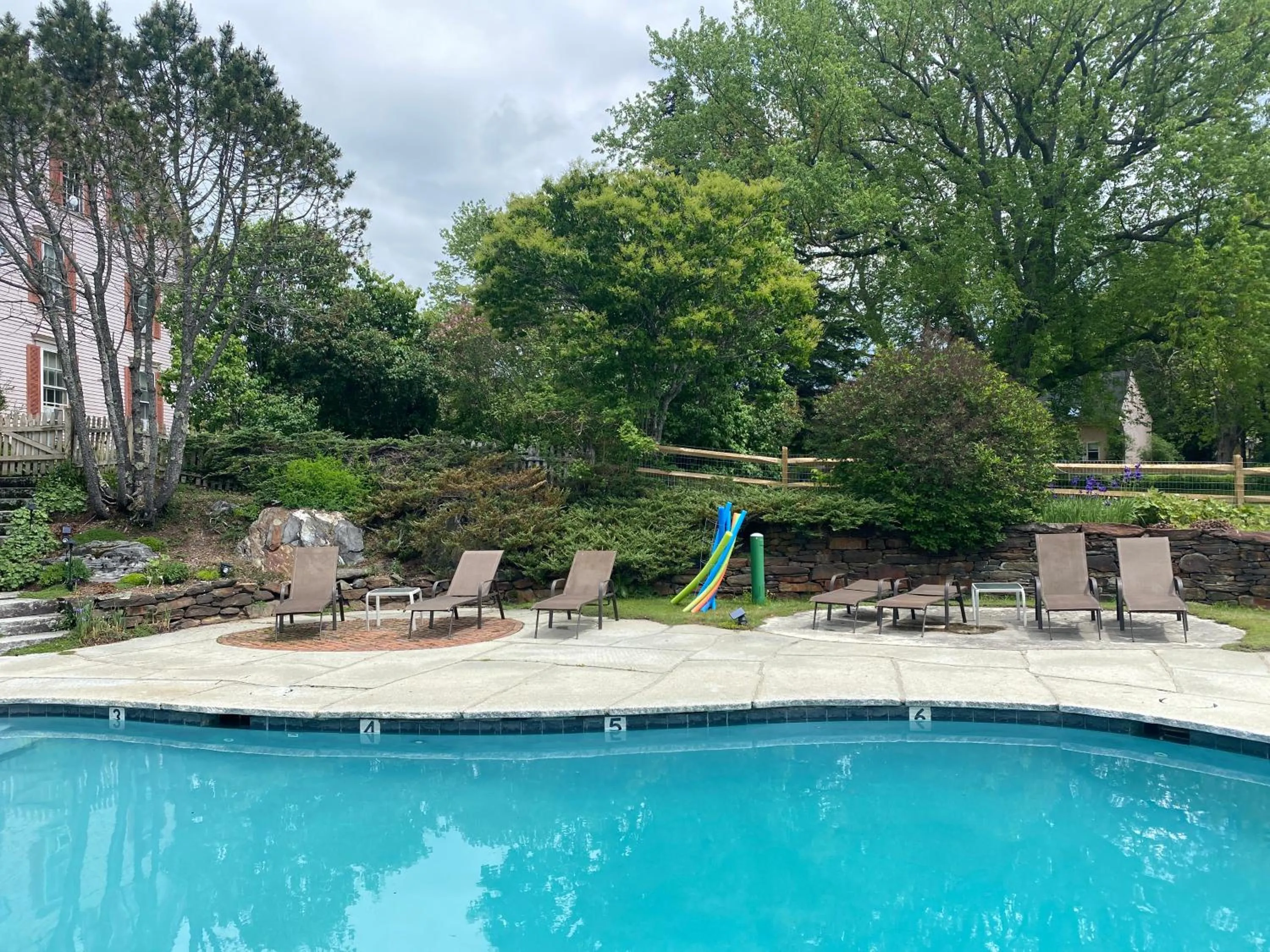 Swimming pool in The Wildflower Inn