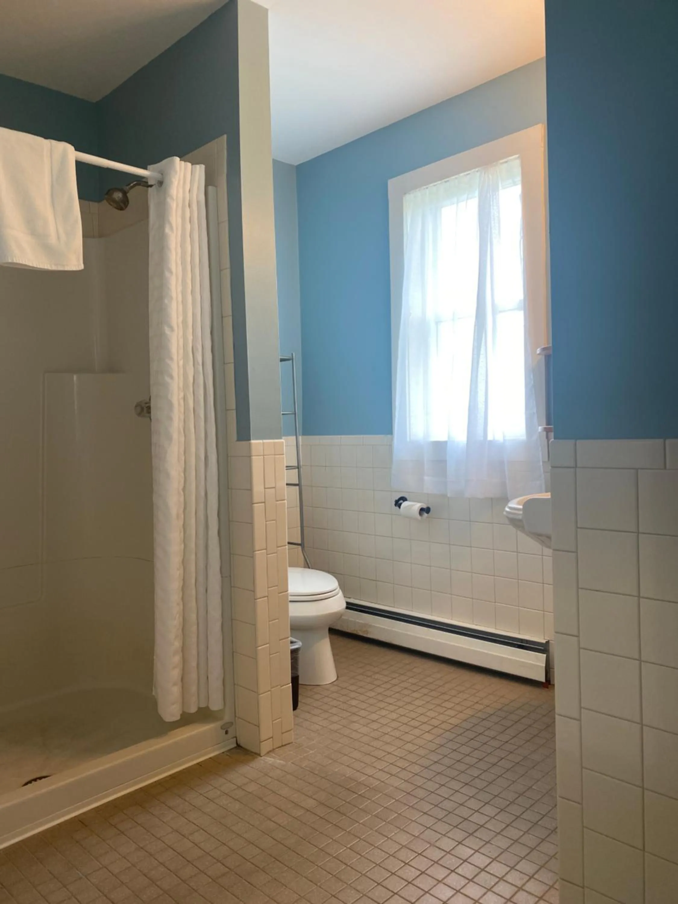 Bathroom in The Wildflower Inn
