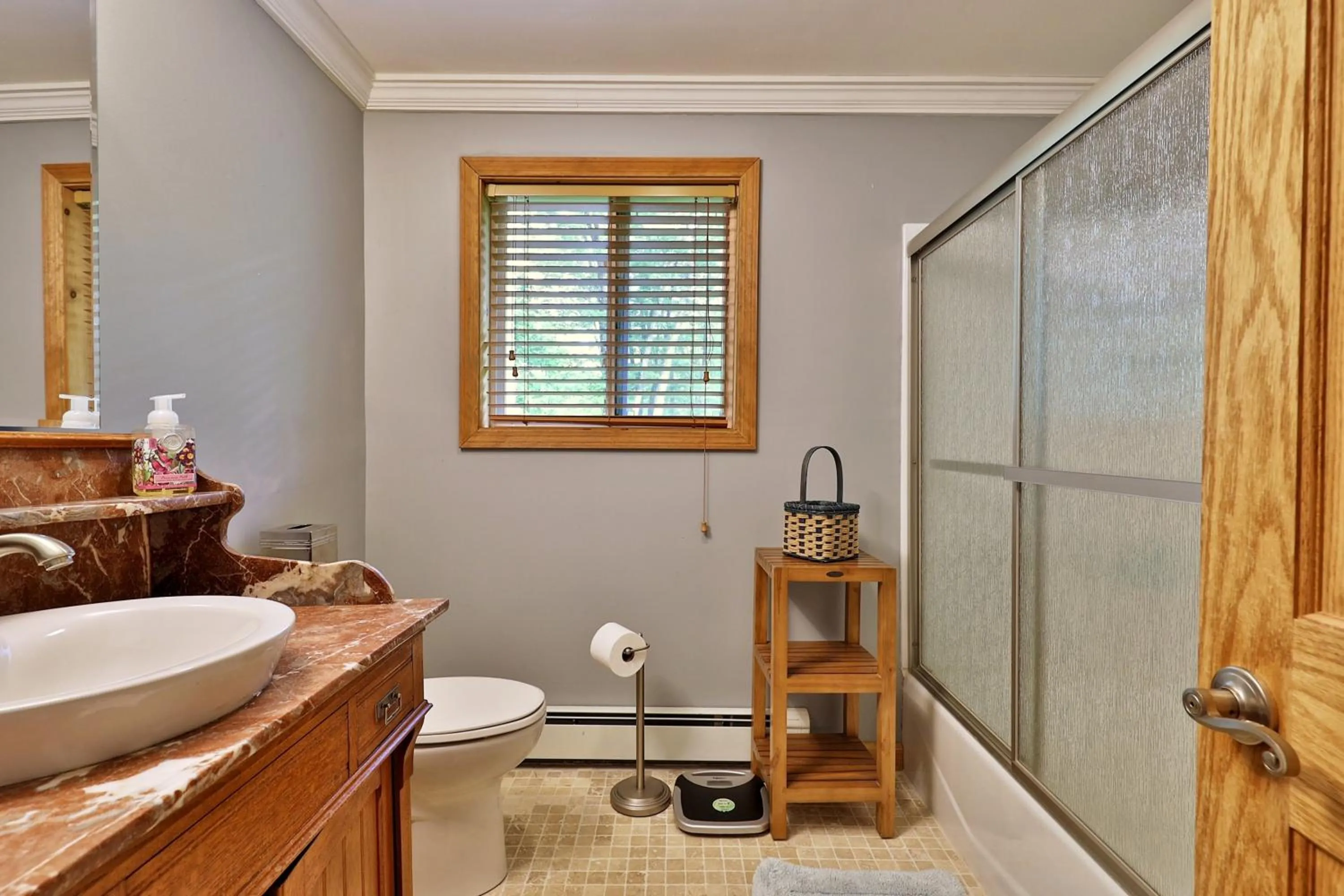 Tanglewood Chalet- 4 BR 4 BA Family Home in Killington, Perfect for Groups home