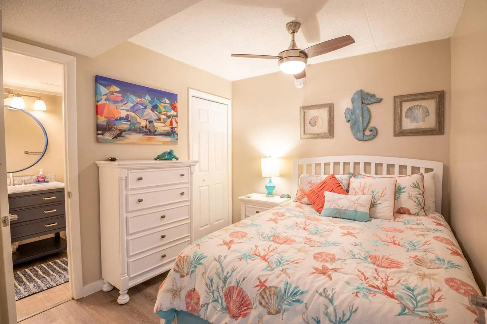 Bed in Oceanfront - Pool - Near Carolina Beach Boardwalk
