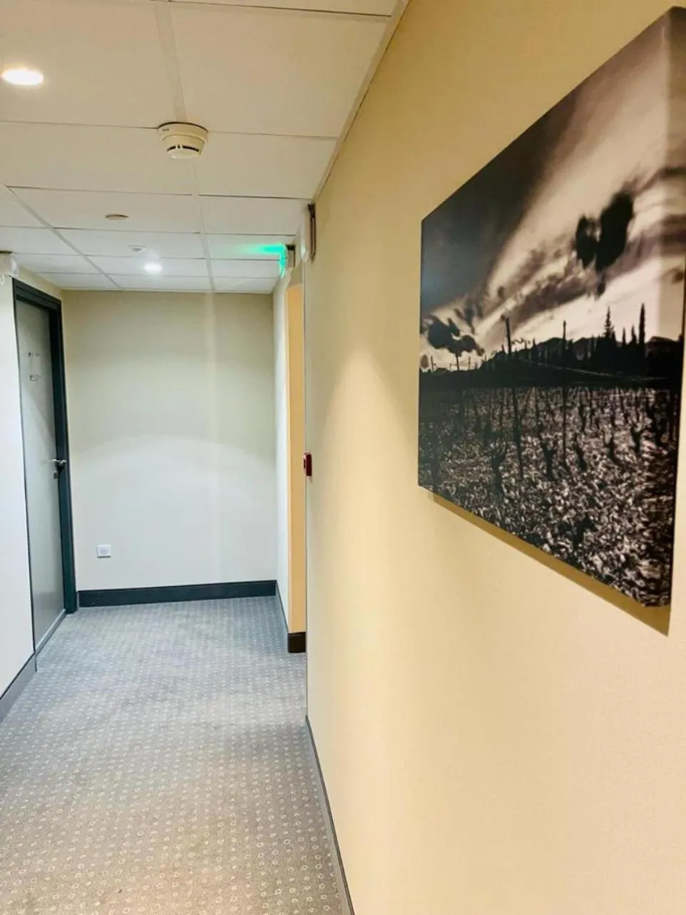 Property building in Au Coeur Des Bulles