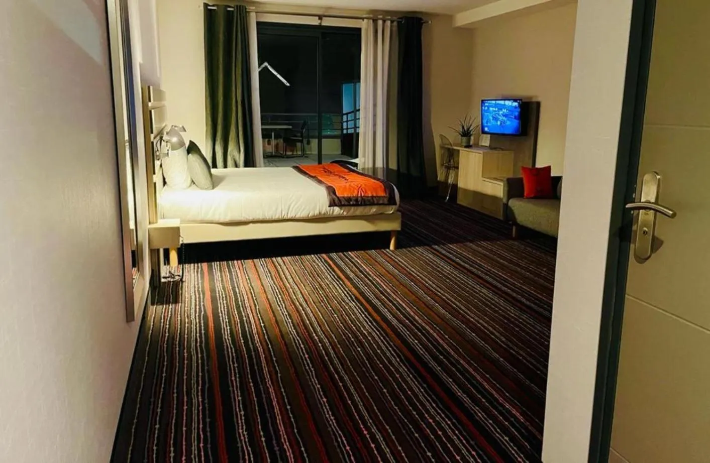 Bedroom in Au Coeur Des Bulles