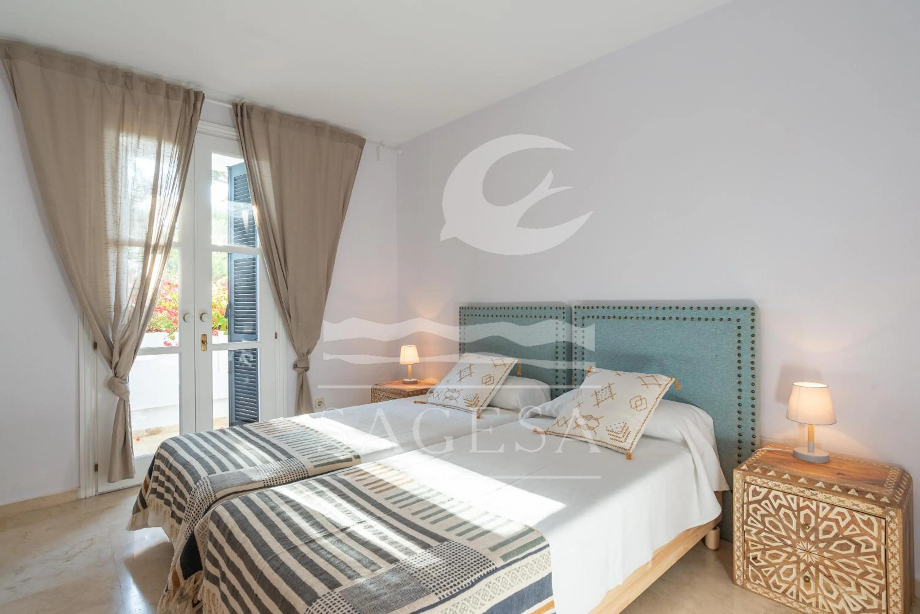 Bedroom, Bed in Jardines de las Golondrinas