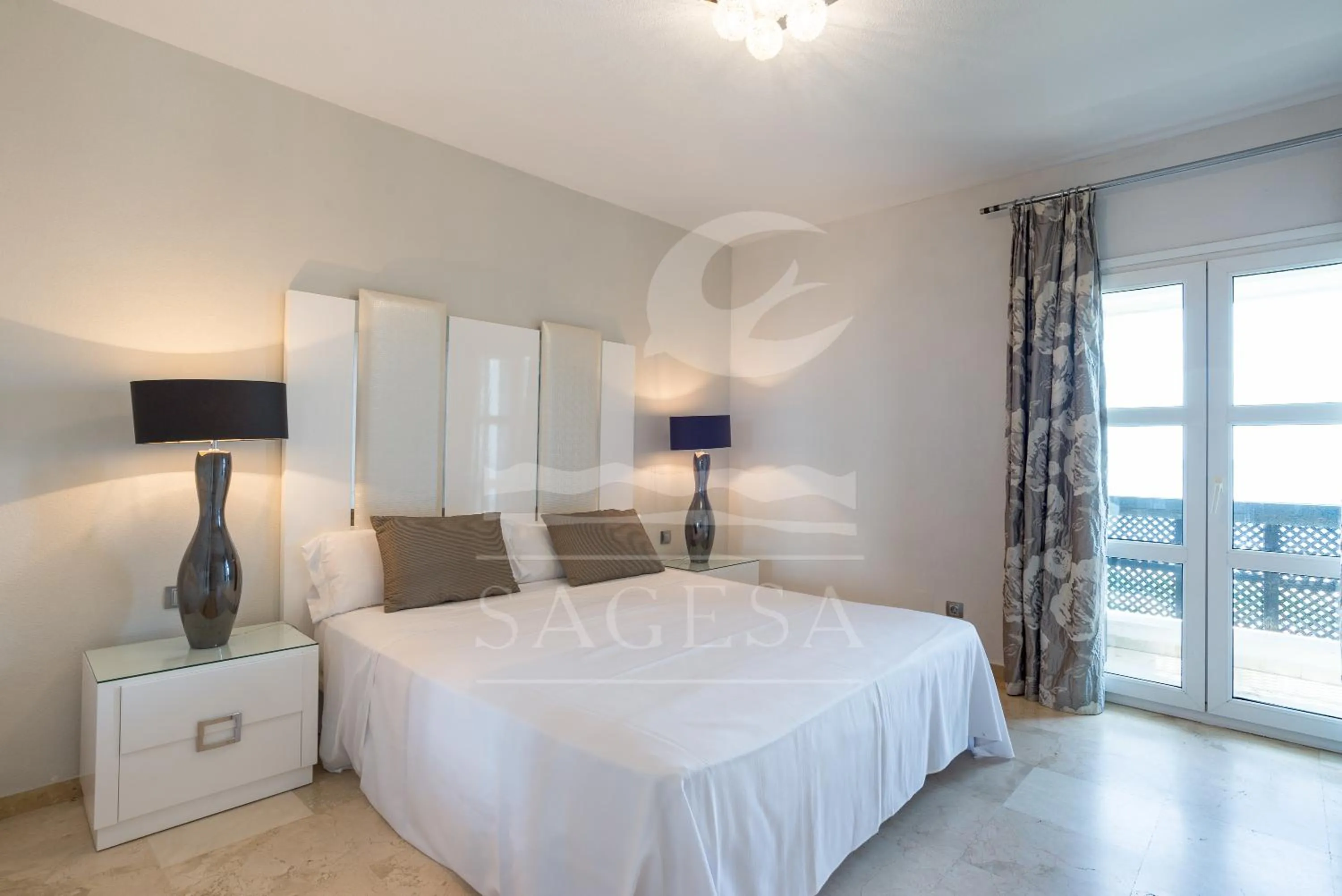 Bedroom, Bed in Jardines de las Golondrinas