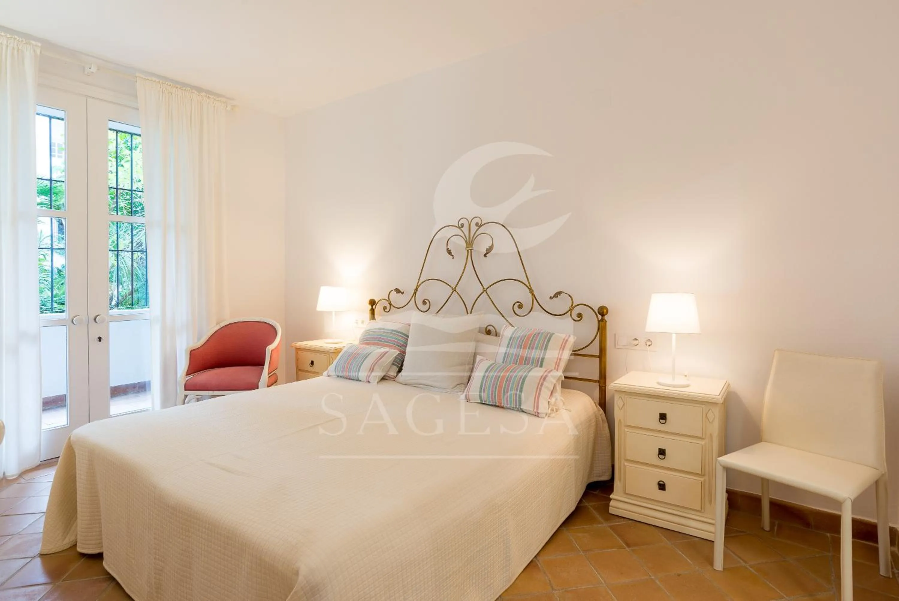 Bedroom, Bed in Jardines de las Golondrinas