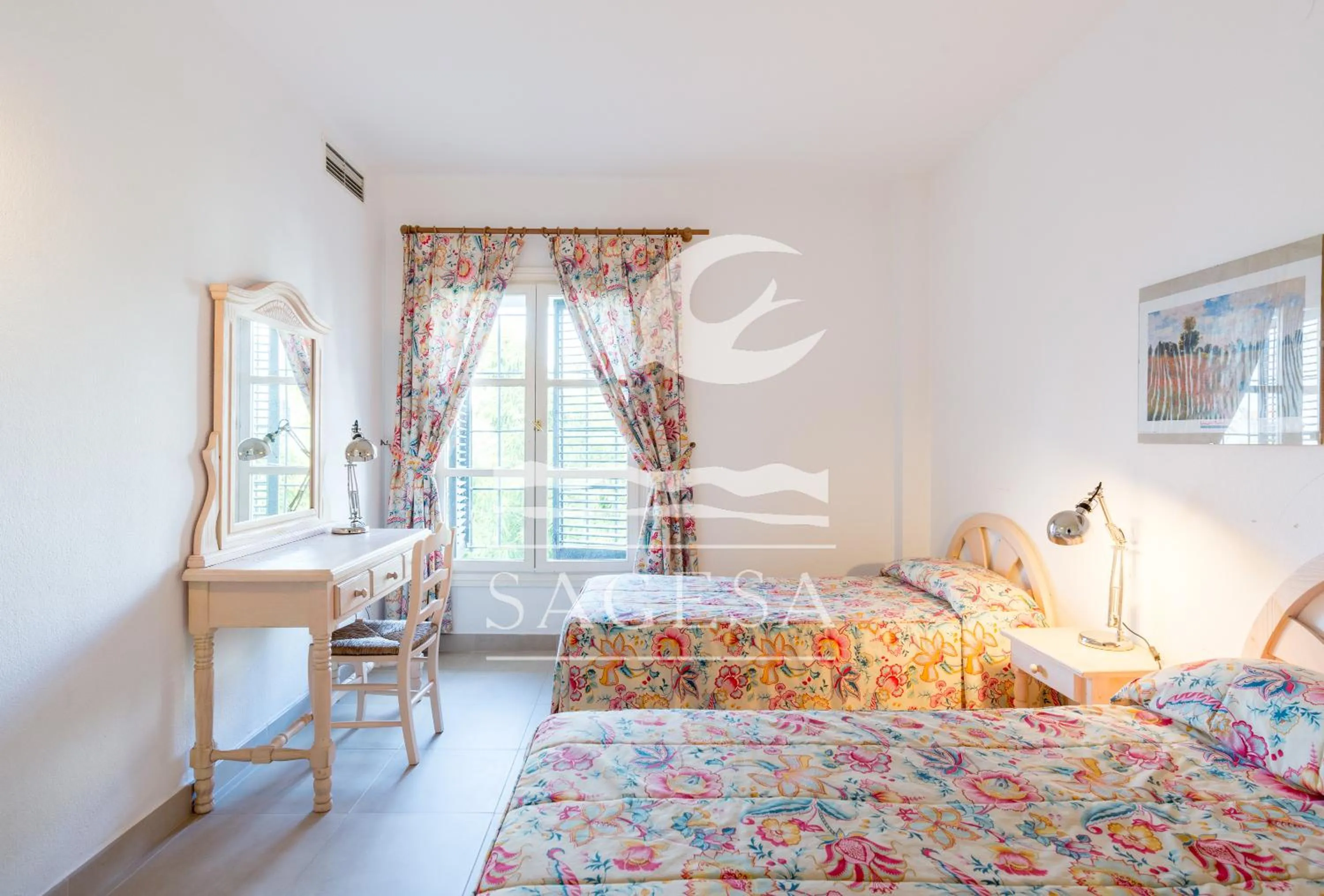 Bedroom, Bed in Jardines de las Golondrinas