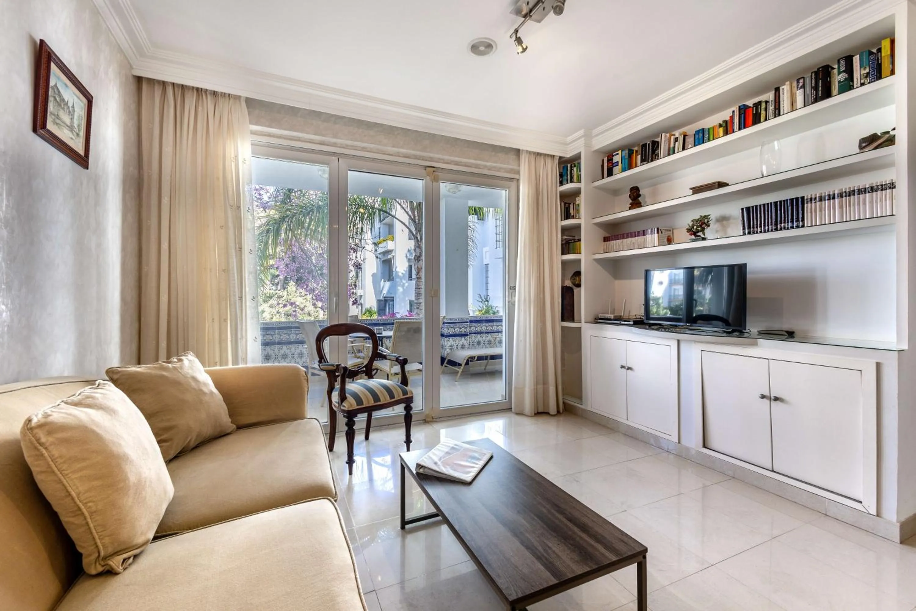 TV and multimedia in Jardines de las Golondrinas