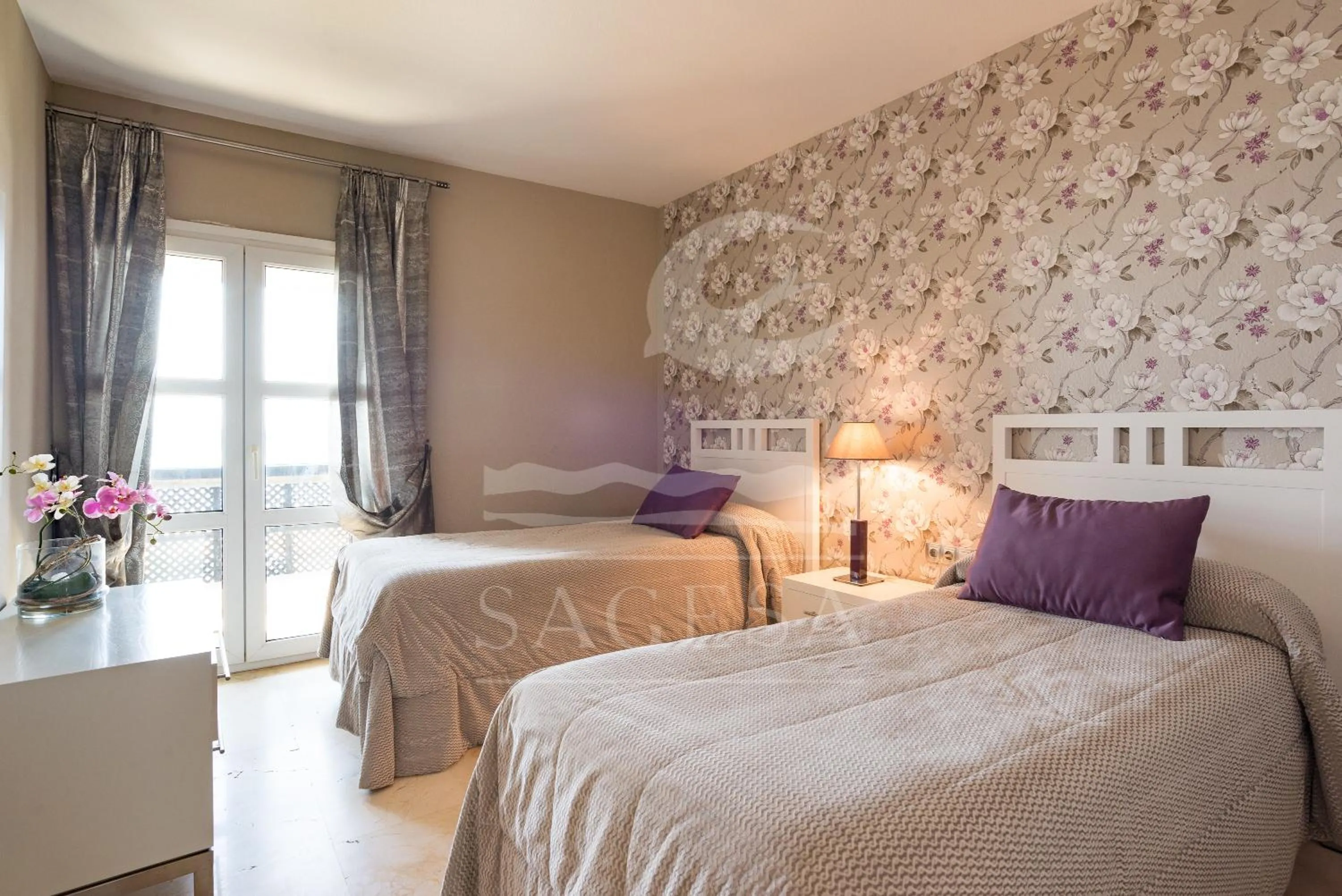 Bedroom, Bed in Jardines de las Golondrinas