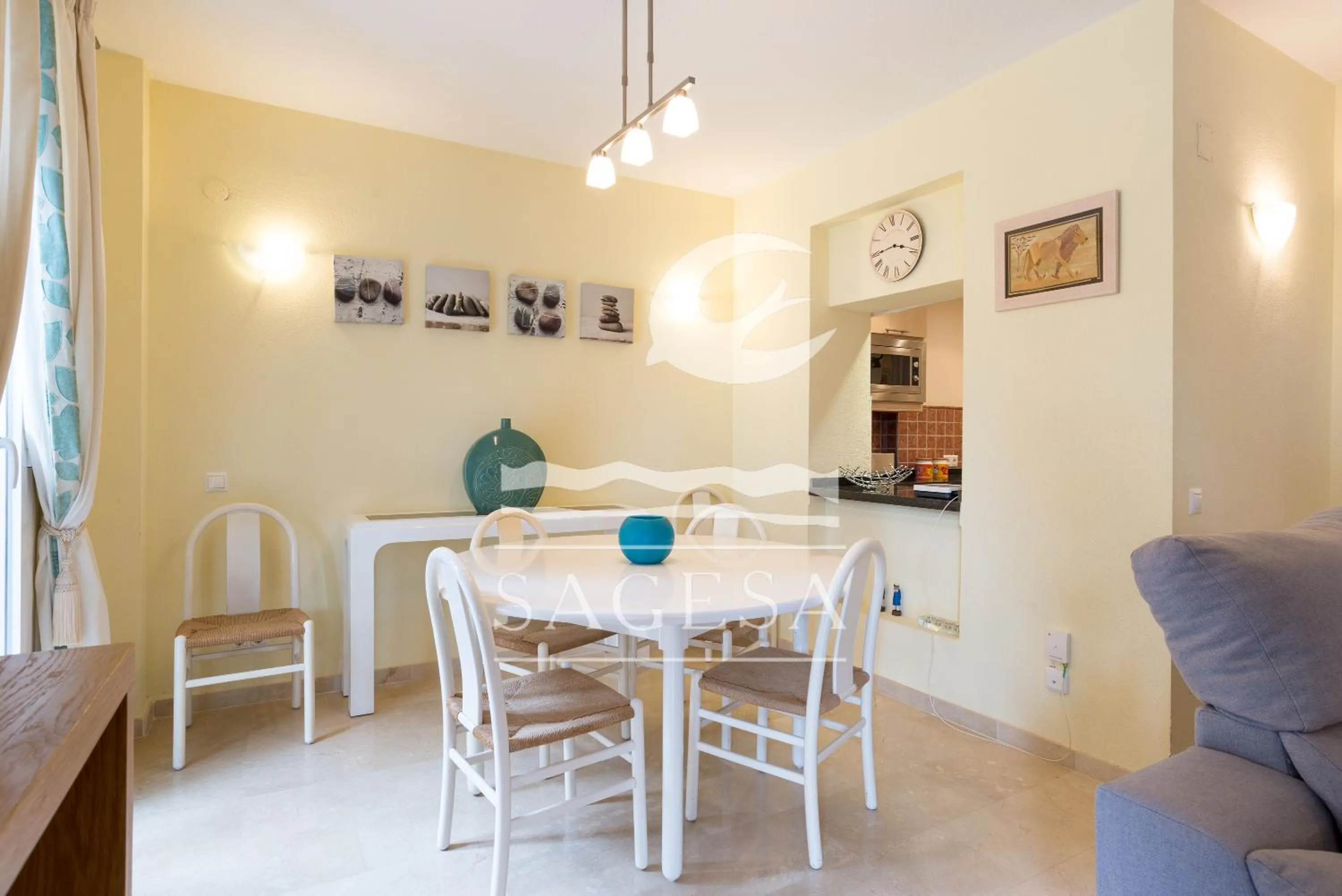 Dining area in Jardines de las Golondrinas