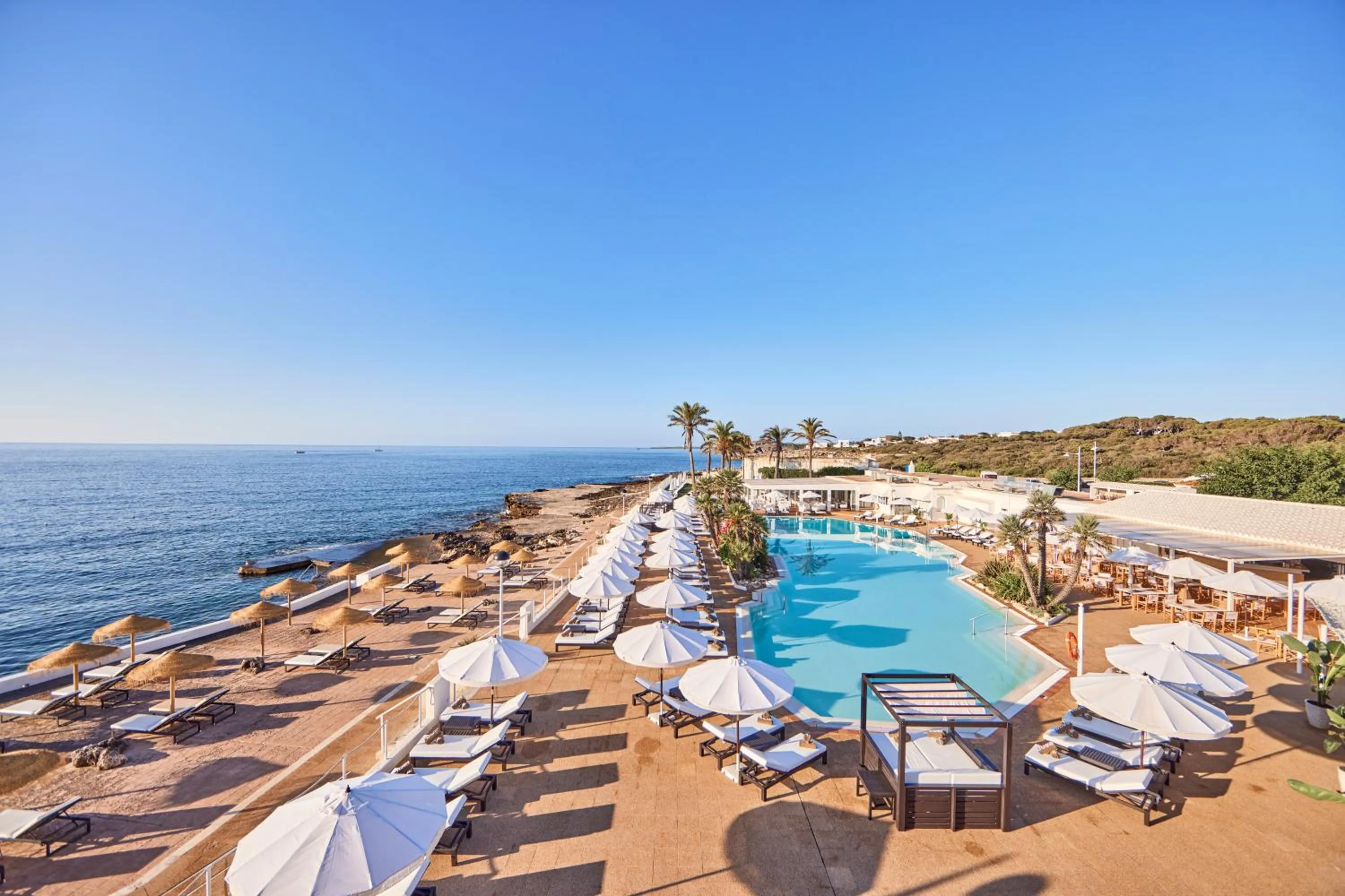 Swimming pool in AluaSoul Menorca - Adults Only