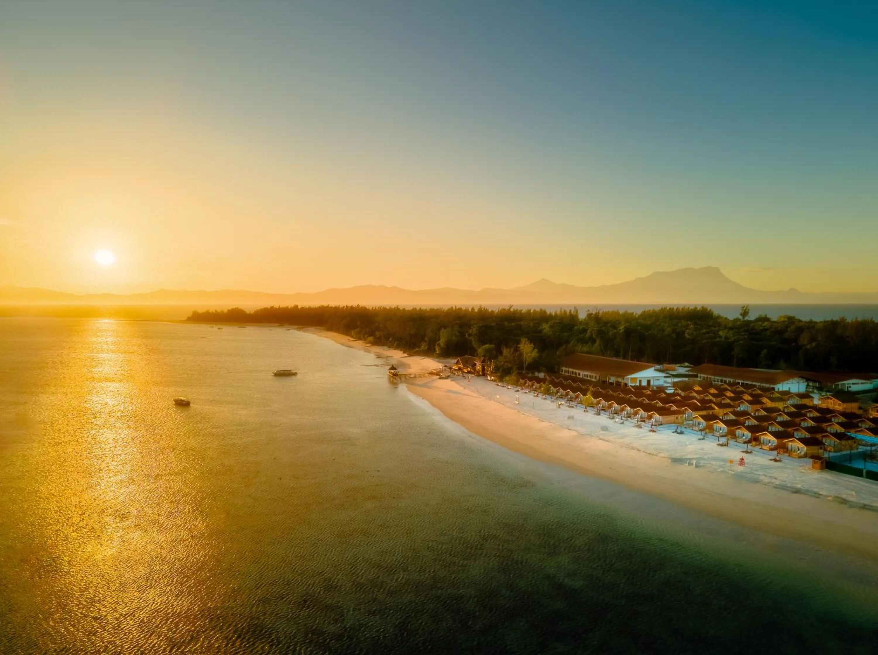 Sunrise in JSK Mantanani Island Resorts