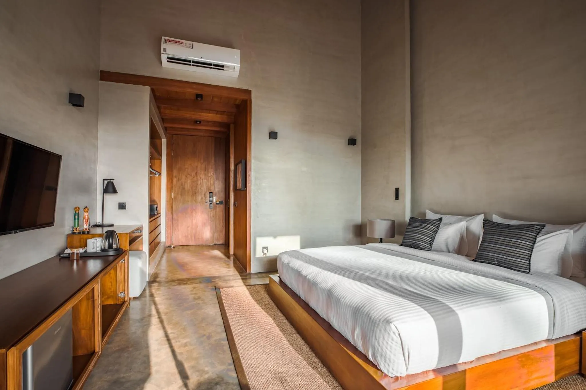 Photo of the whole room, Bed in Villa Thamburu, Bentota