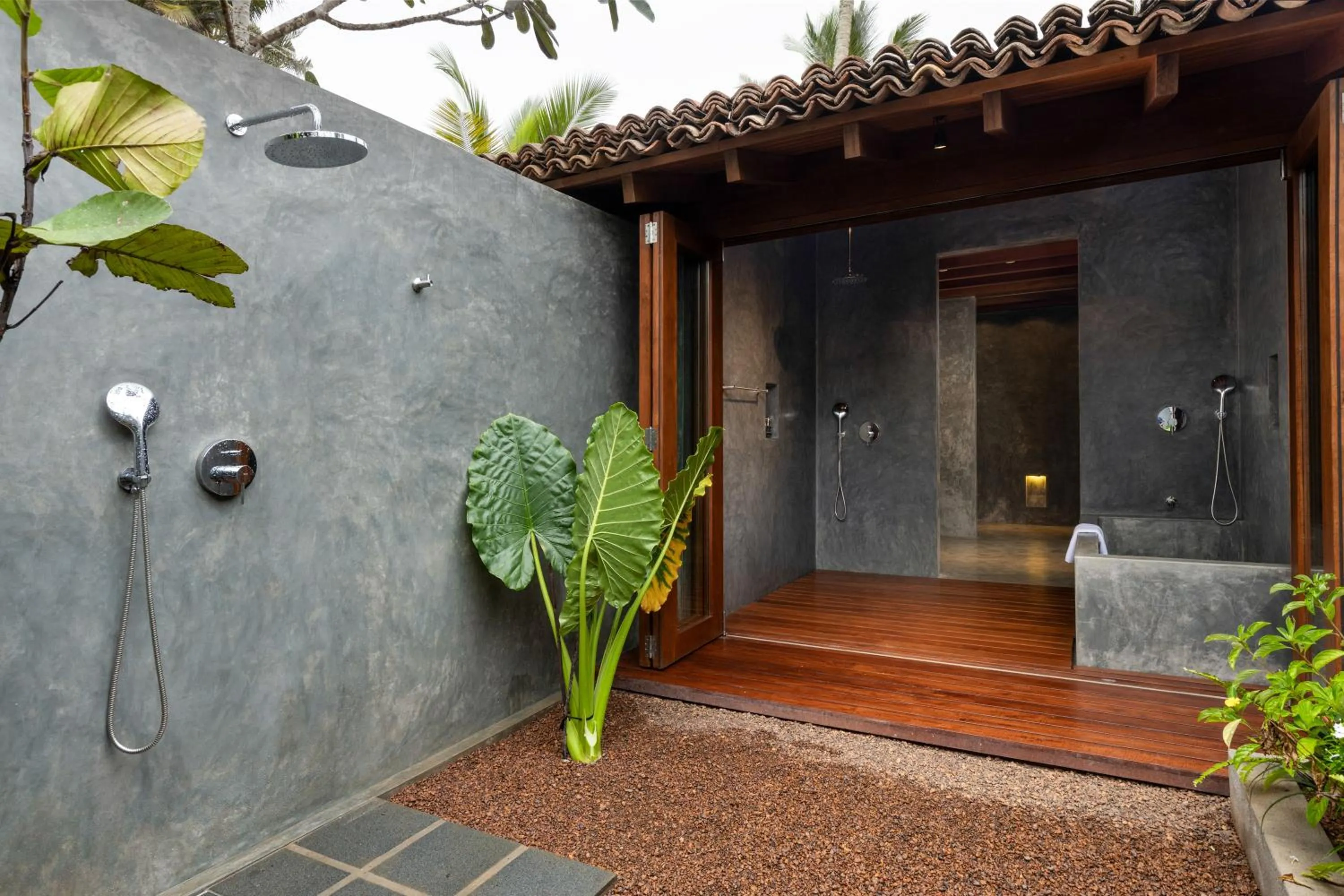 Garden in Villa Thamburu, Bentota